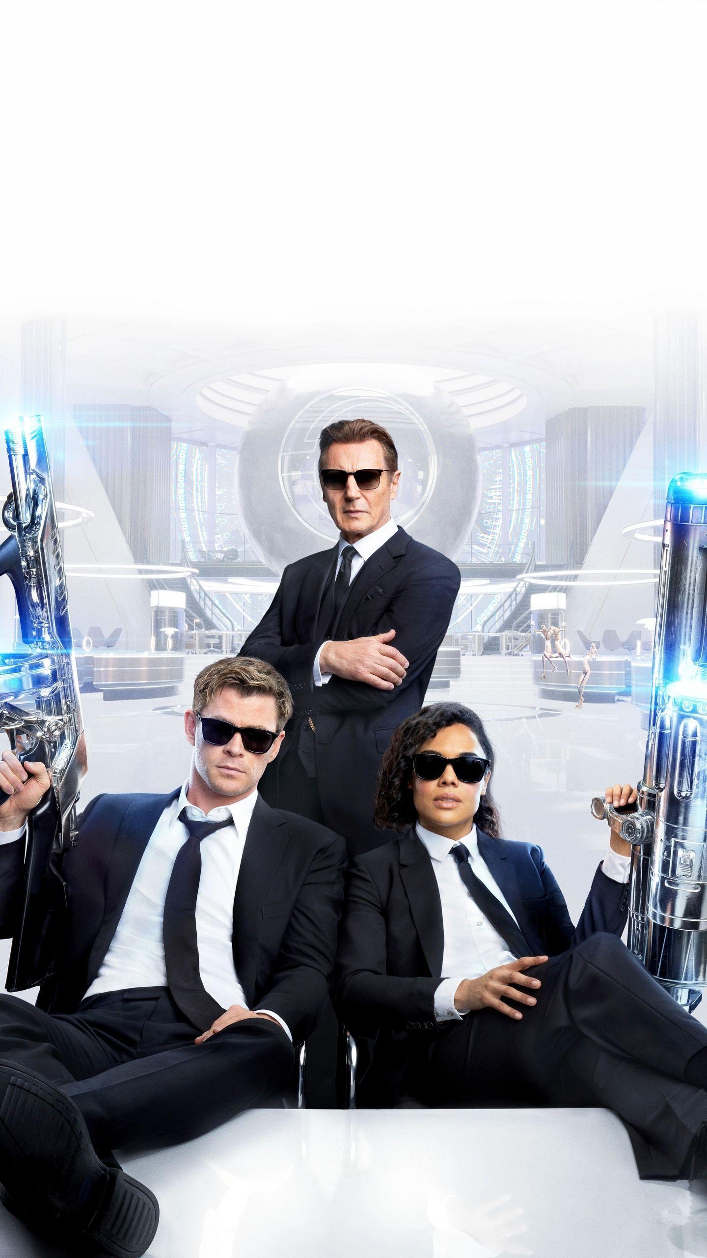 1440x2560 Men in Black: International Wallpaper. Chris Hemsworth