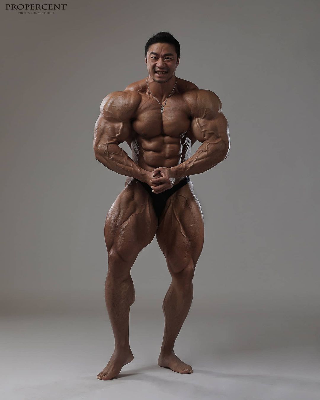 1080x1350 Seung Chul Lee has an incredible physique. He recently started working with Neil Hill (coach of Flex Lewis) and I can't wait to see what they accomplish together. South Korea's best men's
