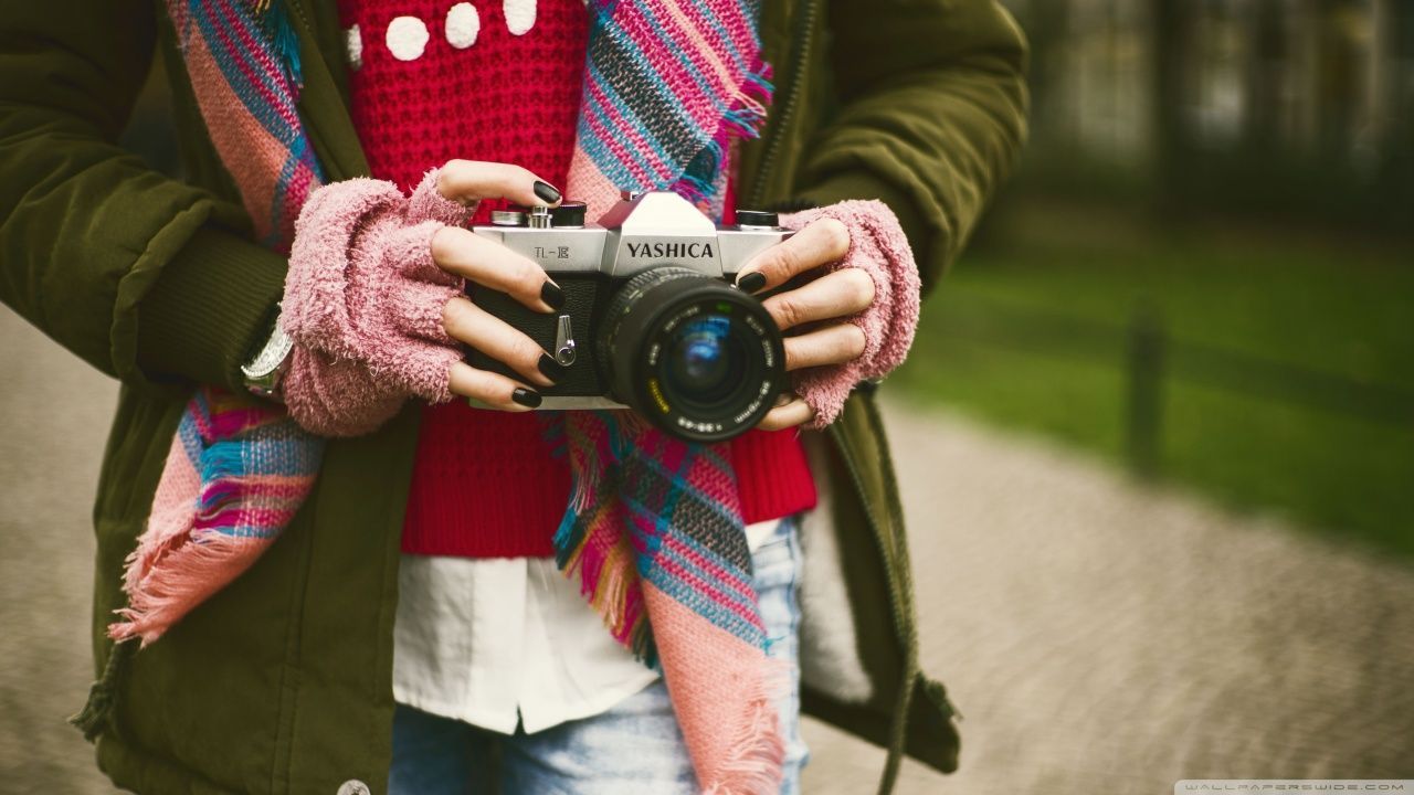 1280x720 Girl with Camera Ultra HD Desktop Background Wallpaper for 4K UHD TV : Widescreen & UltraWide Desktop & Laptop : Tablet