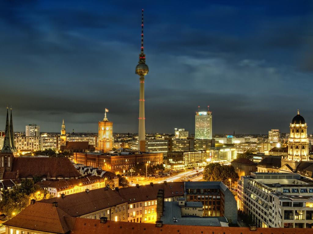 Berlin Wallpapers - Top Free Berlin Backgrounds - WallpaperAccess