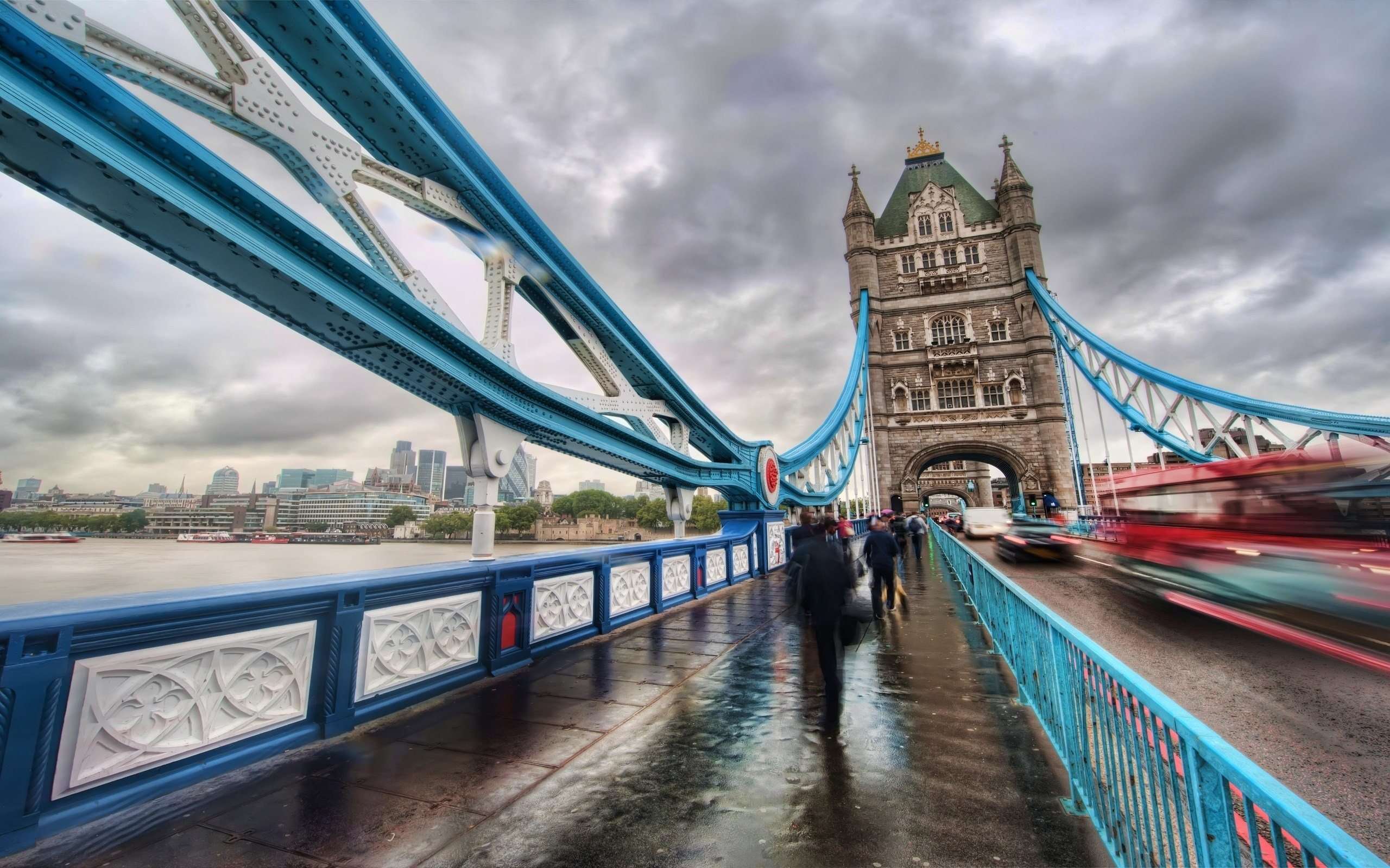 2560x1600 London Bridge Wallpaper