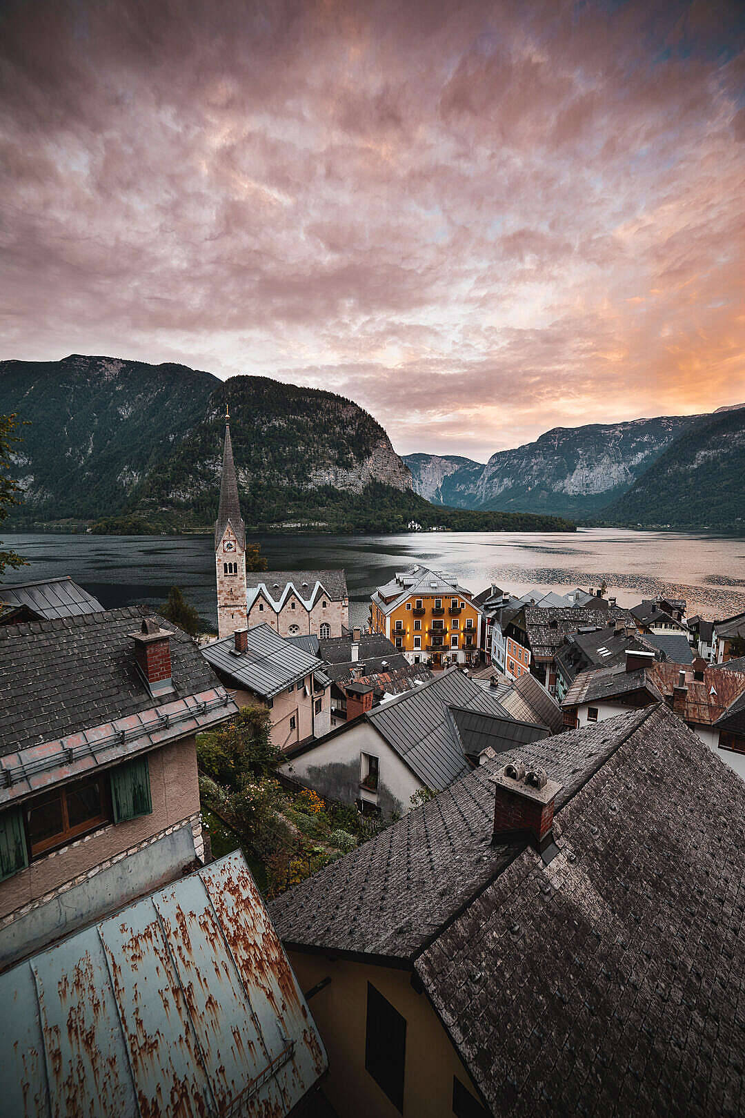 1080x1620 Download Amazing iPhone European Town Wallpaper