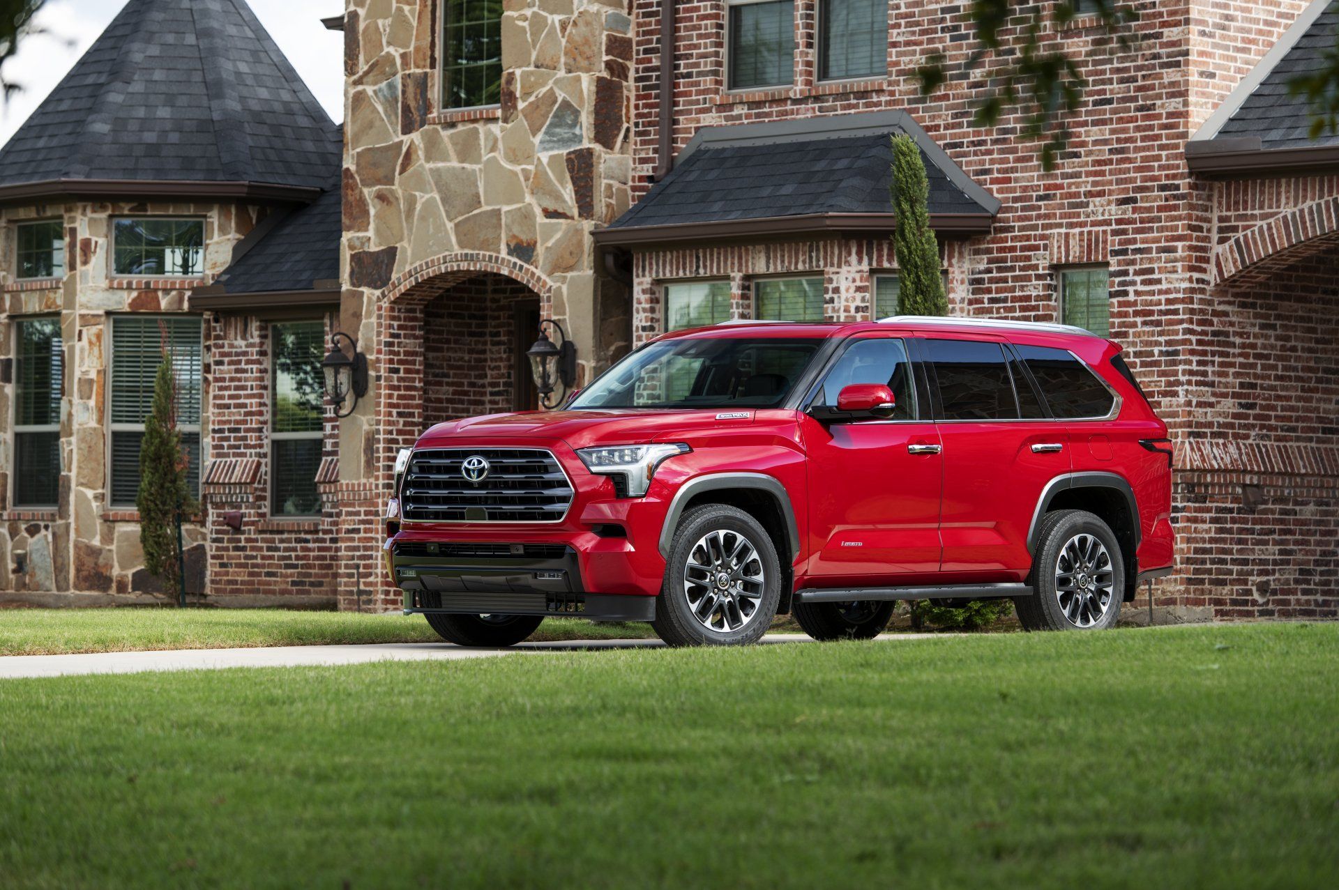 1920x1277 Toyota Sequoia Wallpaper
