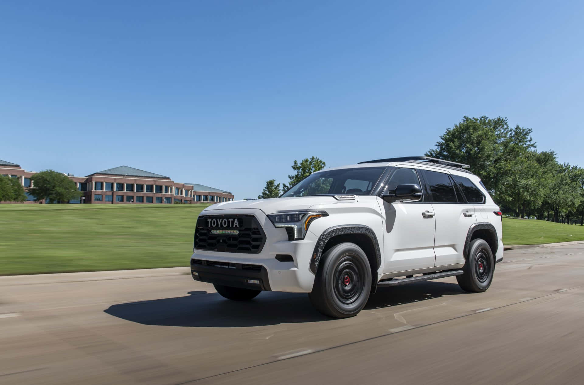 1920x1266 Toyota Sequoia Wallpaper