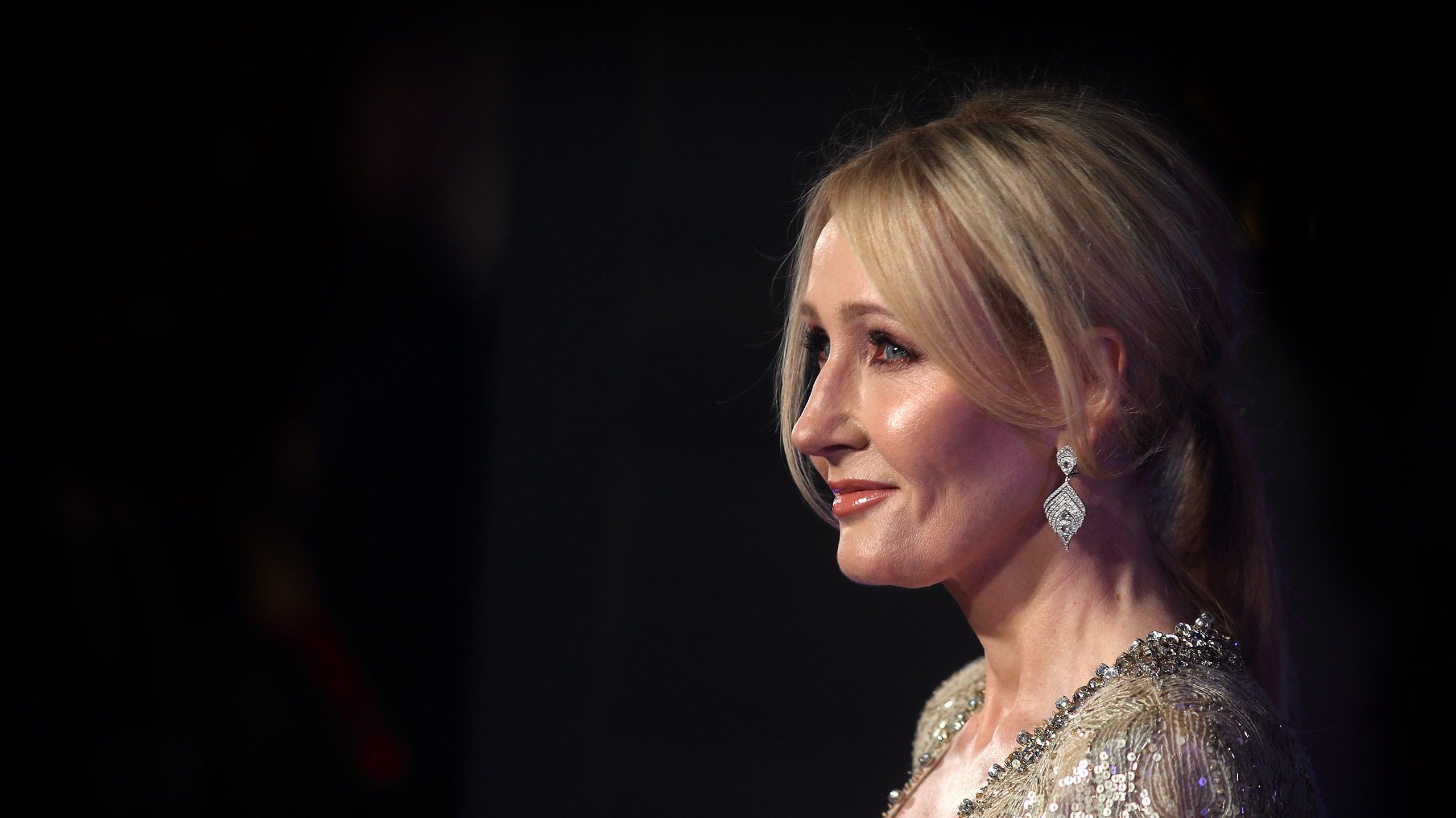 2560x1440 In J.K. Rowling's New Book, a Creator Gets Canceled for Transphobia and Racism
