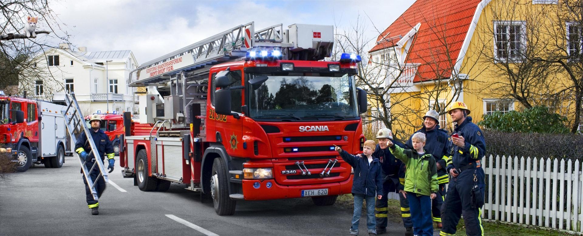 1920x778 Scania Fire Truck Wallpaper HD Download