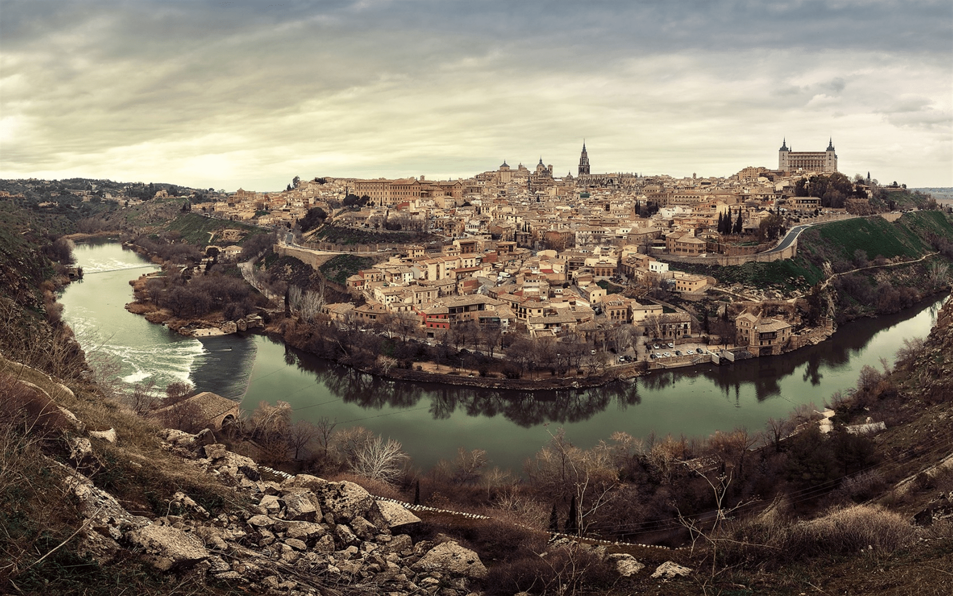 1920x1200 Download wallpaper Toledo, beautiful Spanish city, autumn