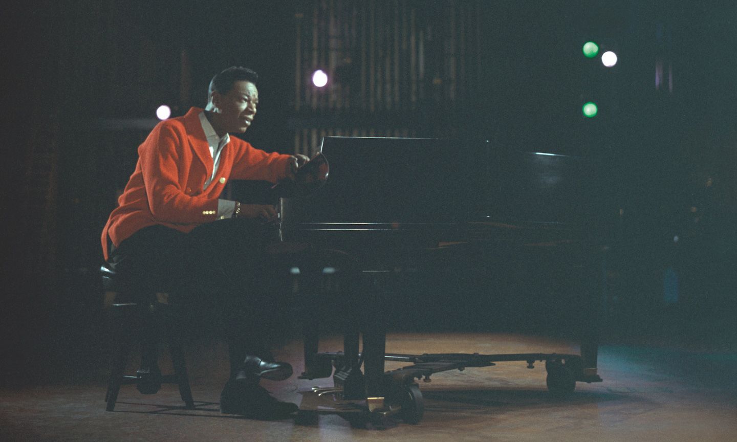 1440x864 Listen To Nat 'King' Cole's Virtual 'Christmas Song' Duet With John Legend