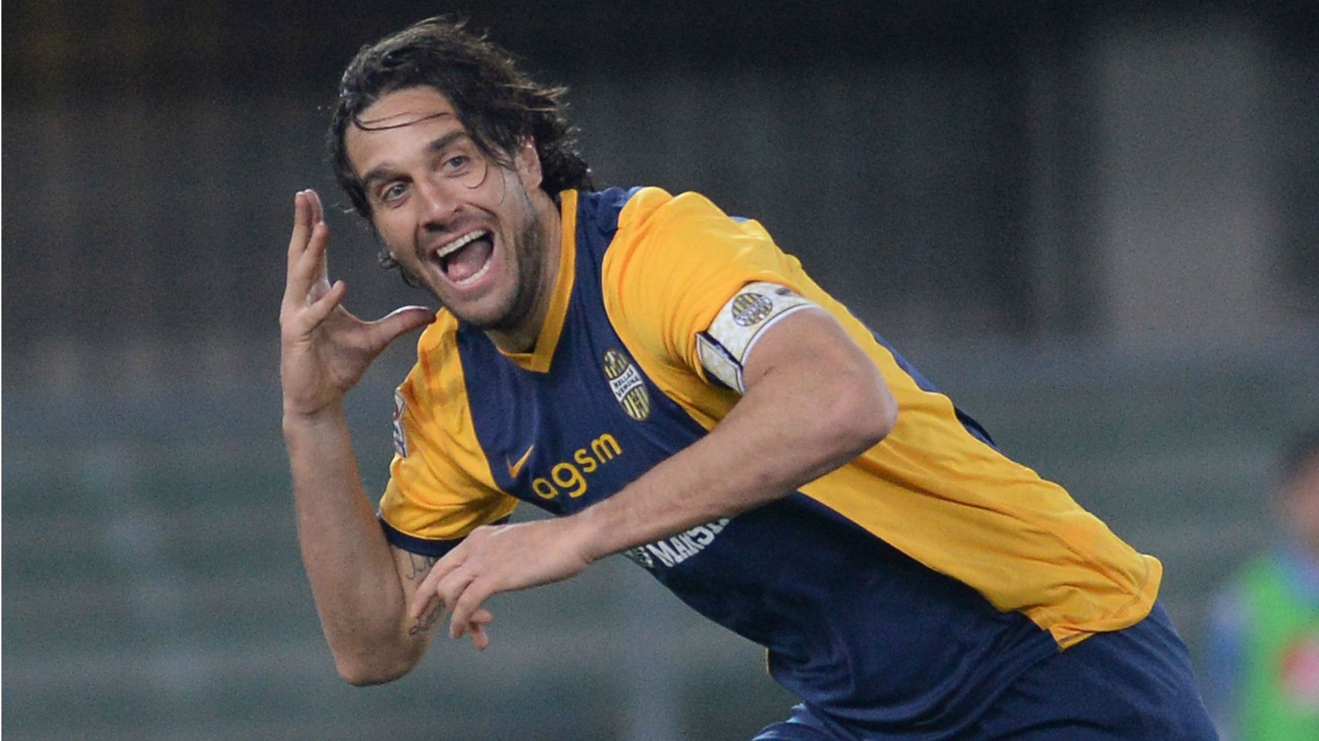 Luca Toni Wallpapers - Top Free Luca Toni Backgrounds - WallpaperAccess