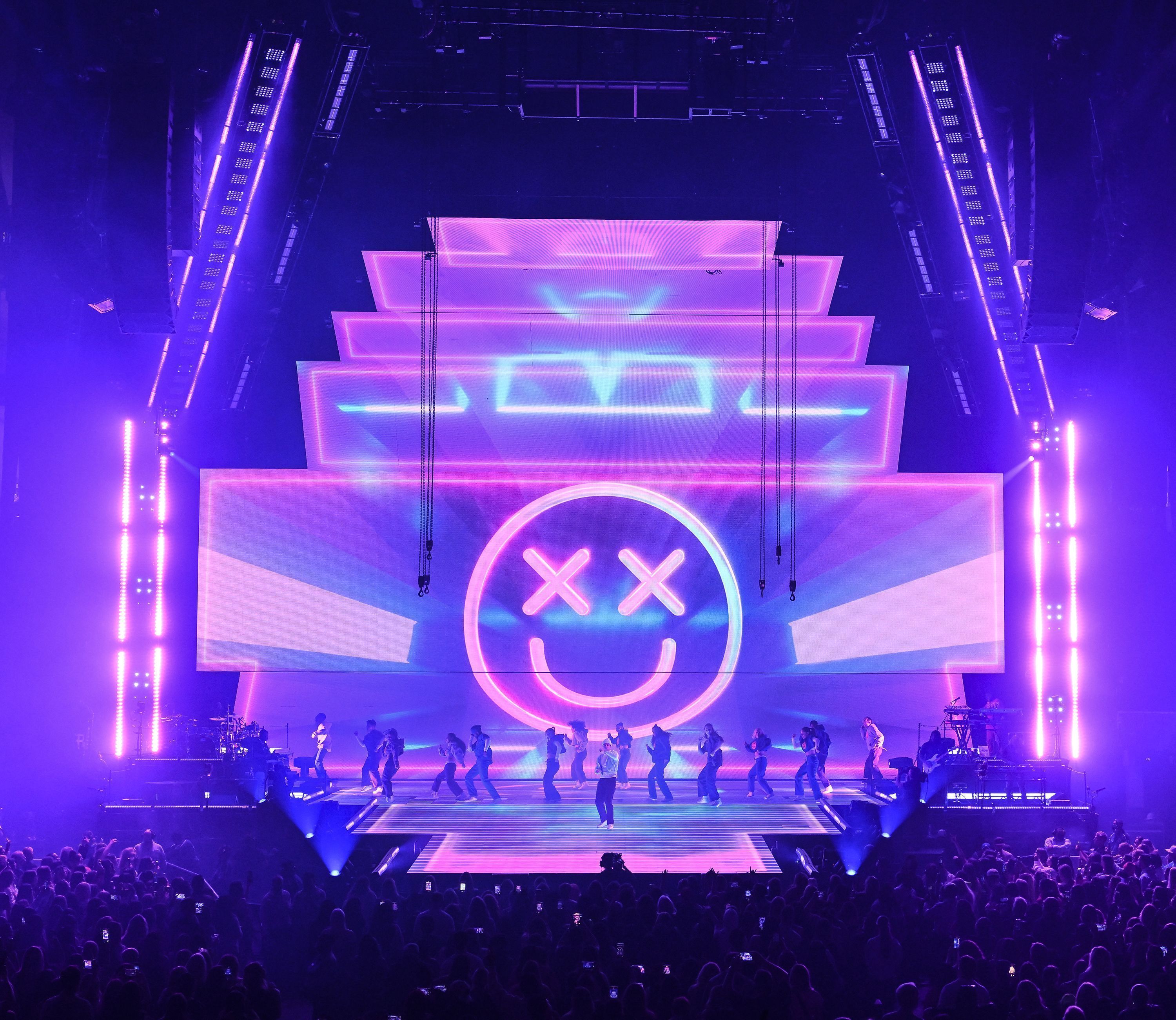 3000x2602 ROE Visual Supports Justin Bieber's Justice World Tour