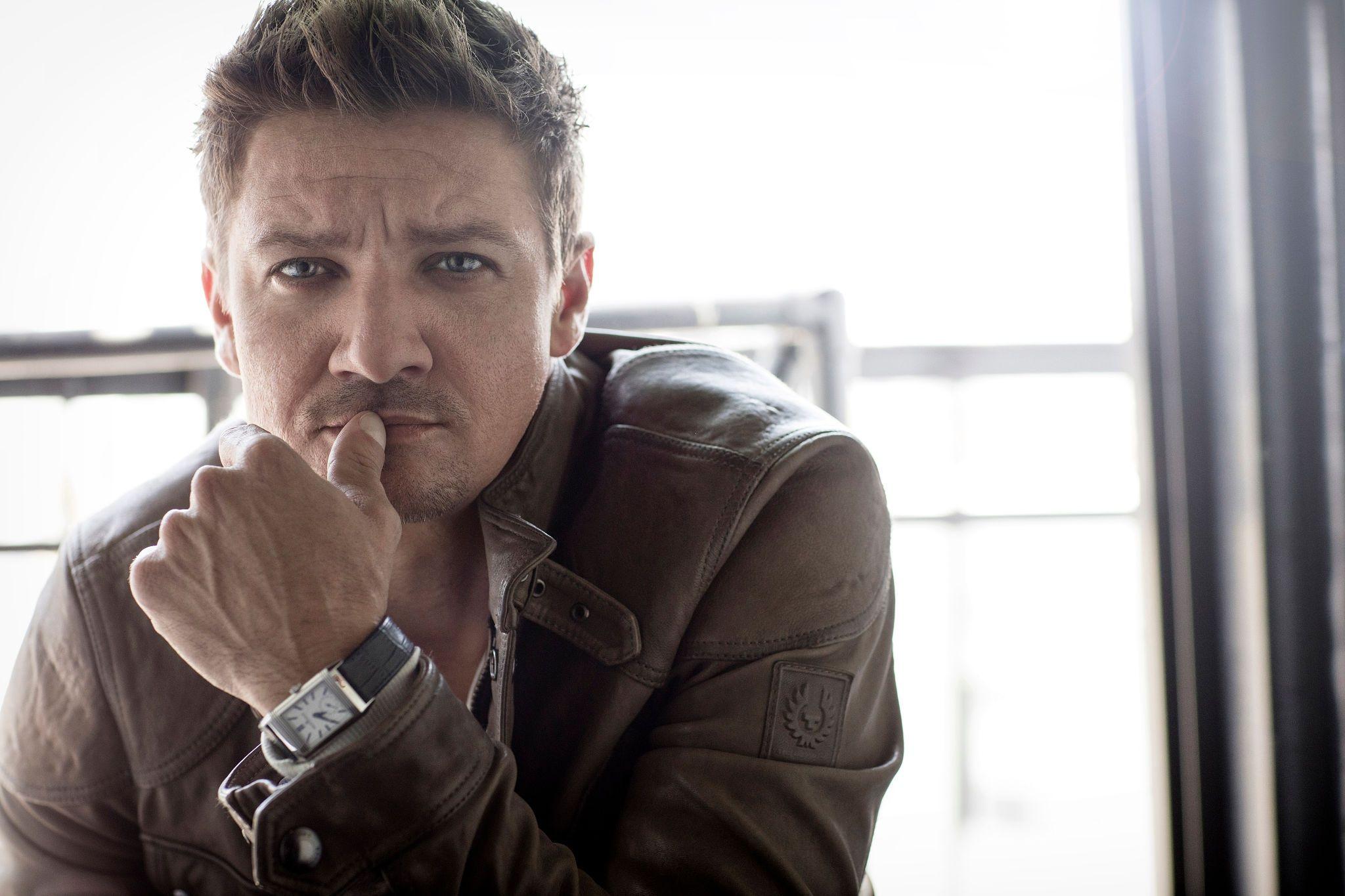 2048x1365 Jeremy Renner HD Wallpaper. Background Imagex1365