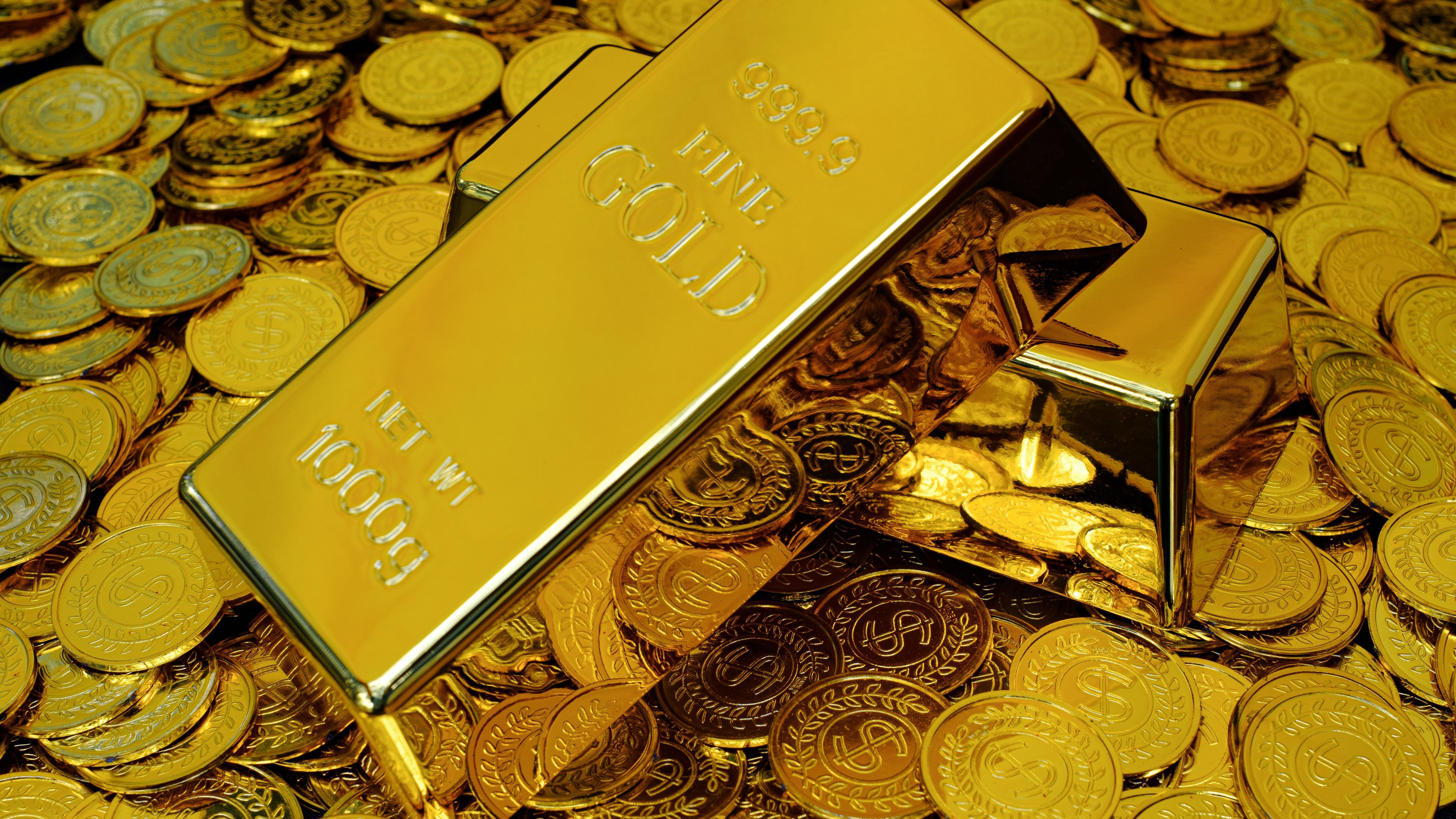 6000x3375 Why Gold Prices Could Be Heading For $400 (XAUUSD:CUR)