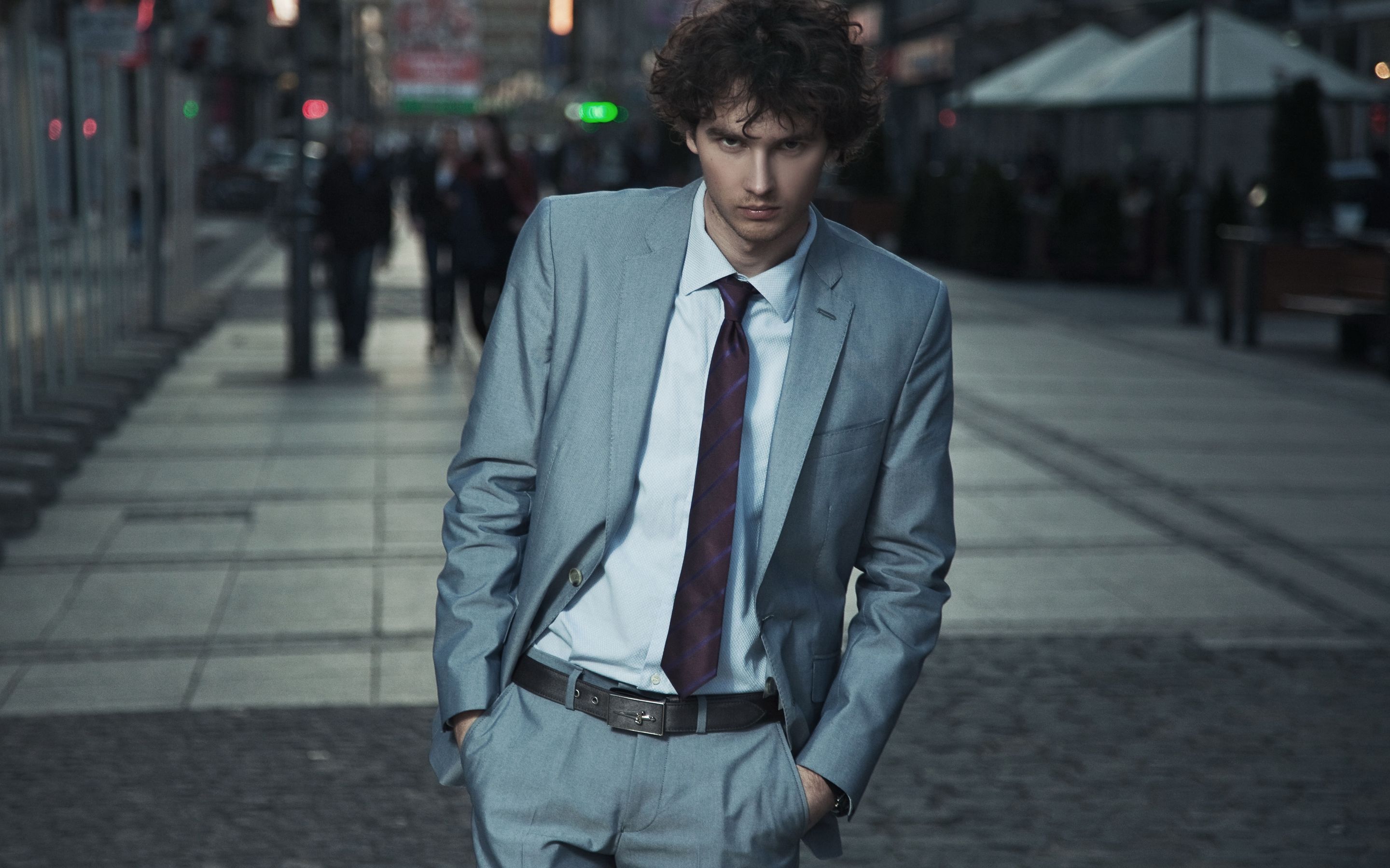 2880x1800 Men Model HD Wallpaper