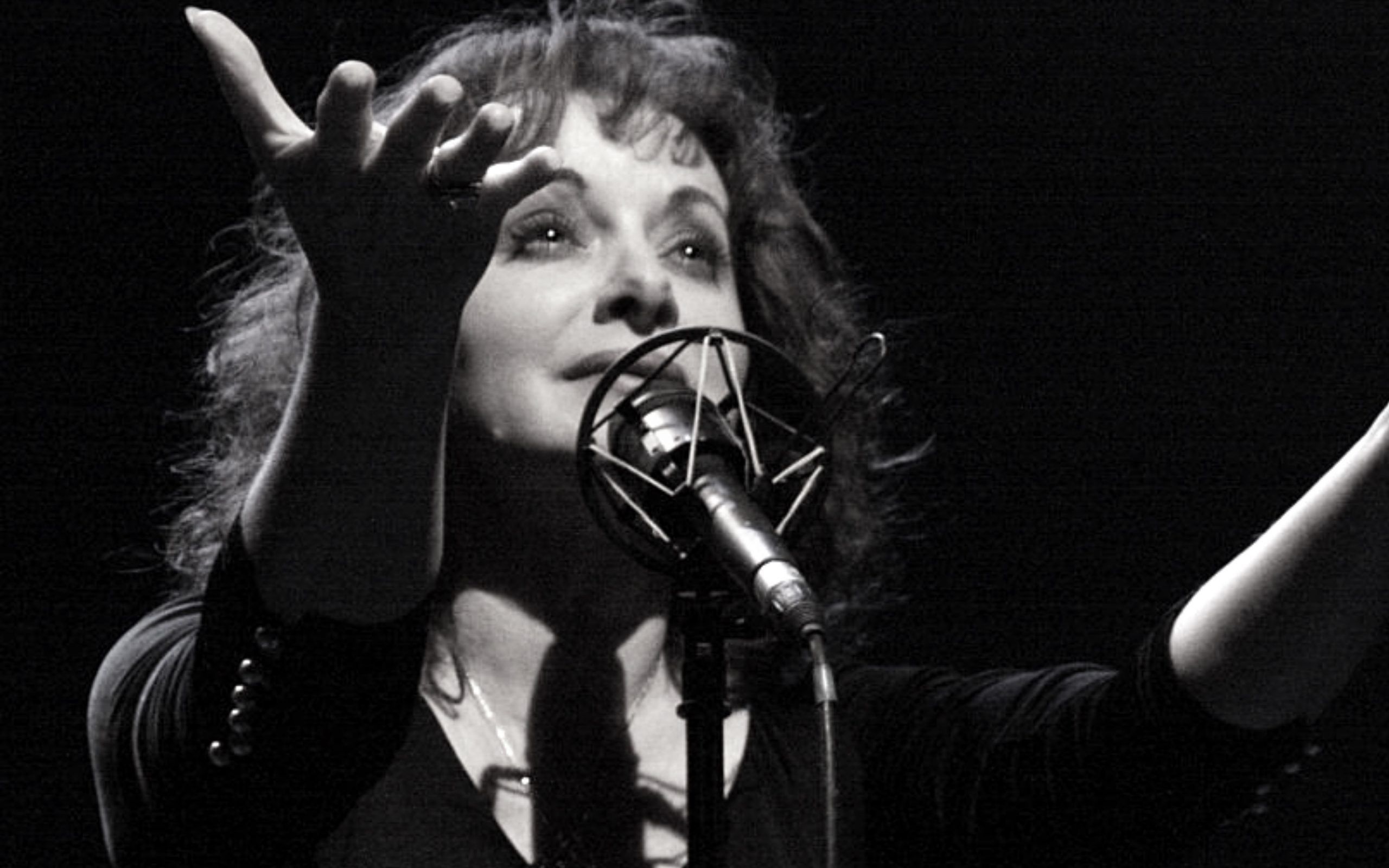 2560x1600 Edith Piaf: The Show. Athens. December 21 & 22