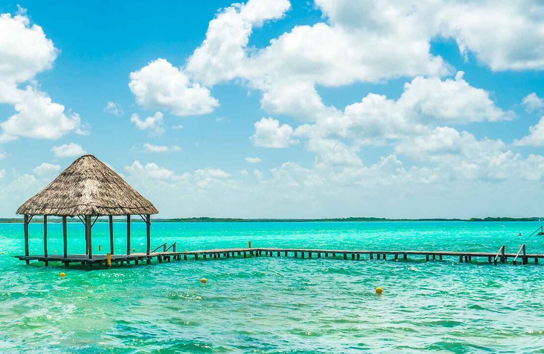 1110x723 Bacalar Club Marmol & Kayaks