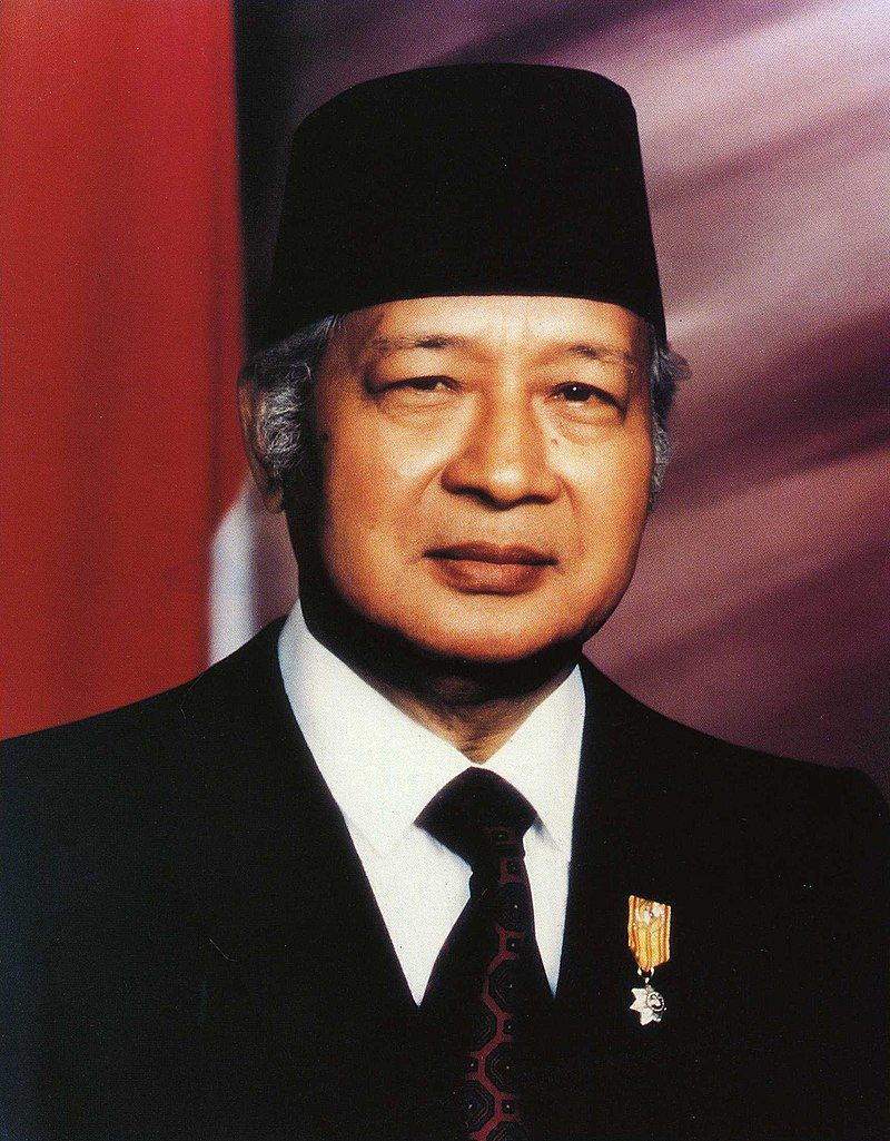 800x1025 Suharto