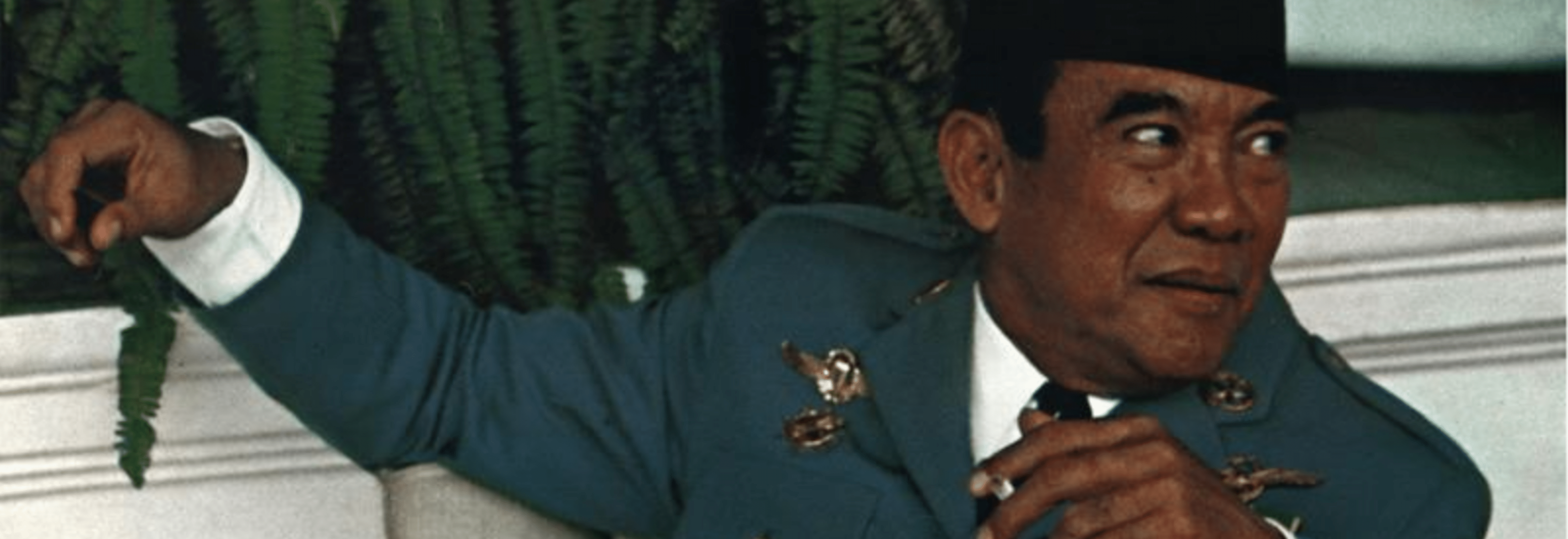 4655x1600 For Sukarno So Loves the World
