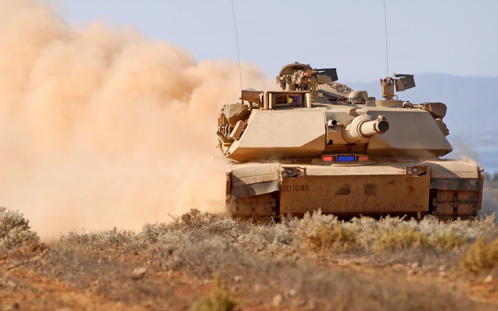 1600x1000 Abrams Tank Wallpaper