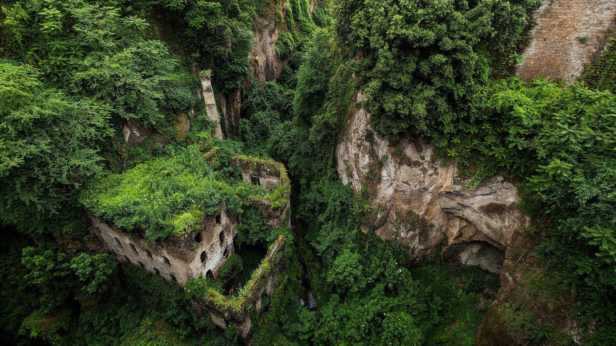 2048x1152 Medieval: DEEP VALLEY MILLS Fl Ruins Sorrento Italy Trees