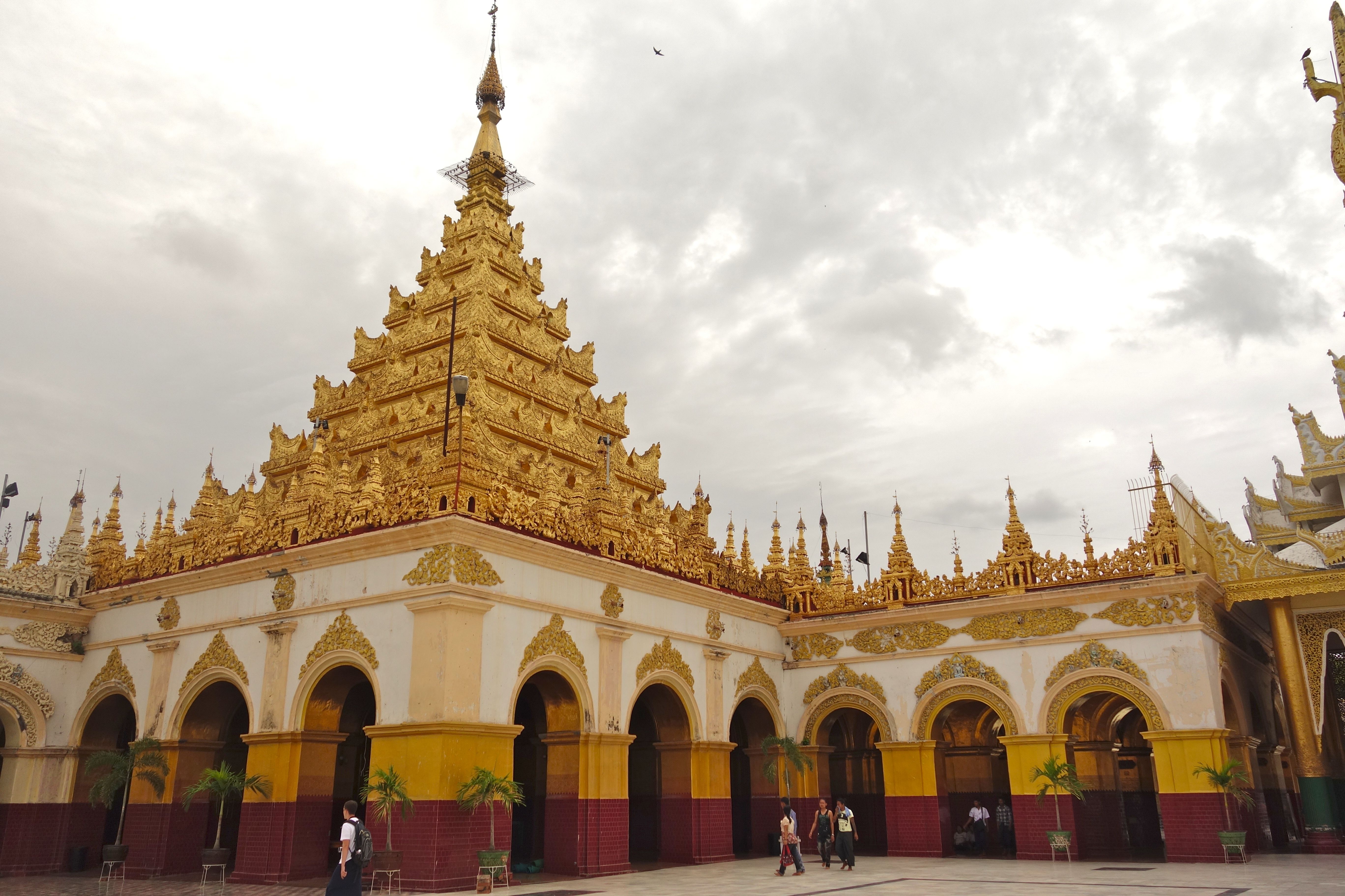 5472x3648 Download Myanmar Religious Mahamuni Pagoda 4k Ultra HD Wallpaper