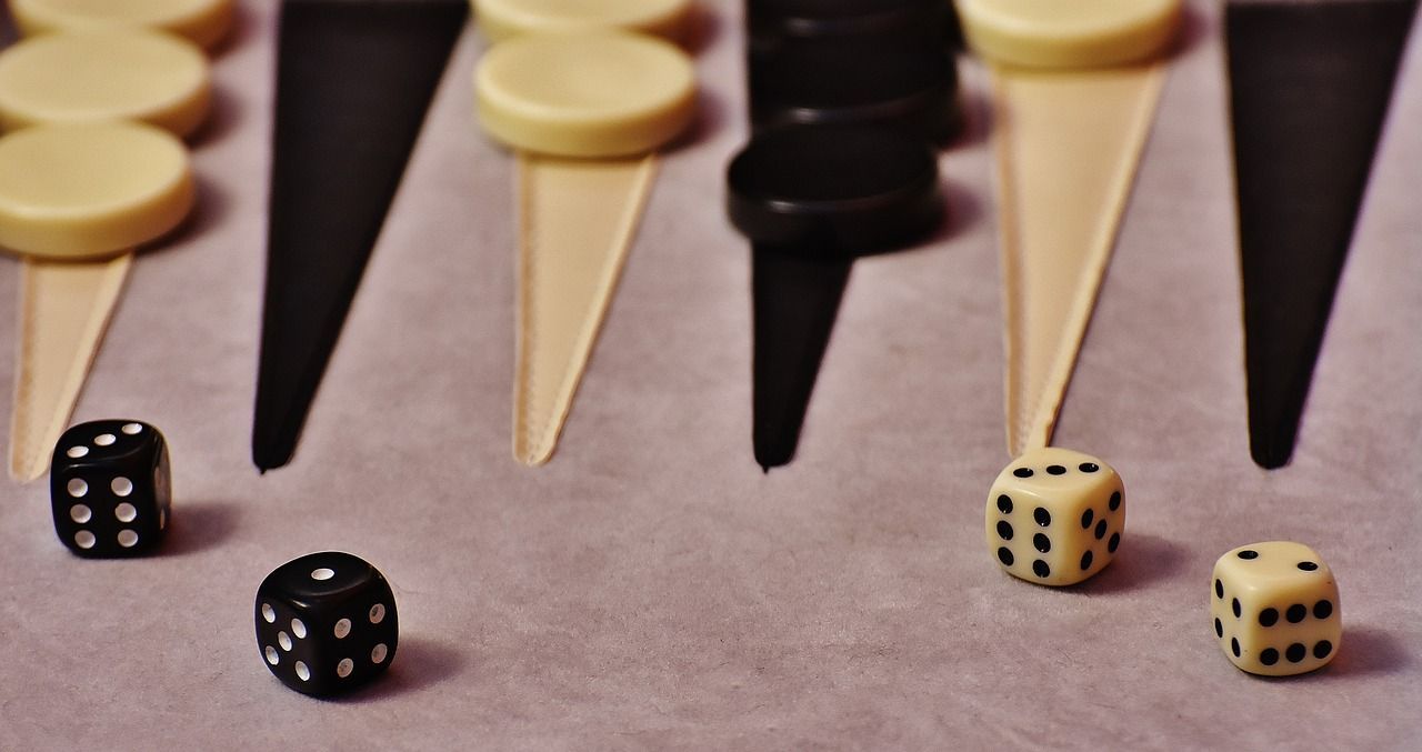 1280x677 Free Backgammon & Terrace Image