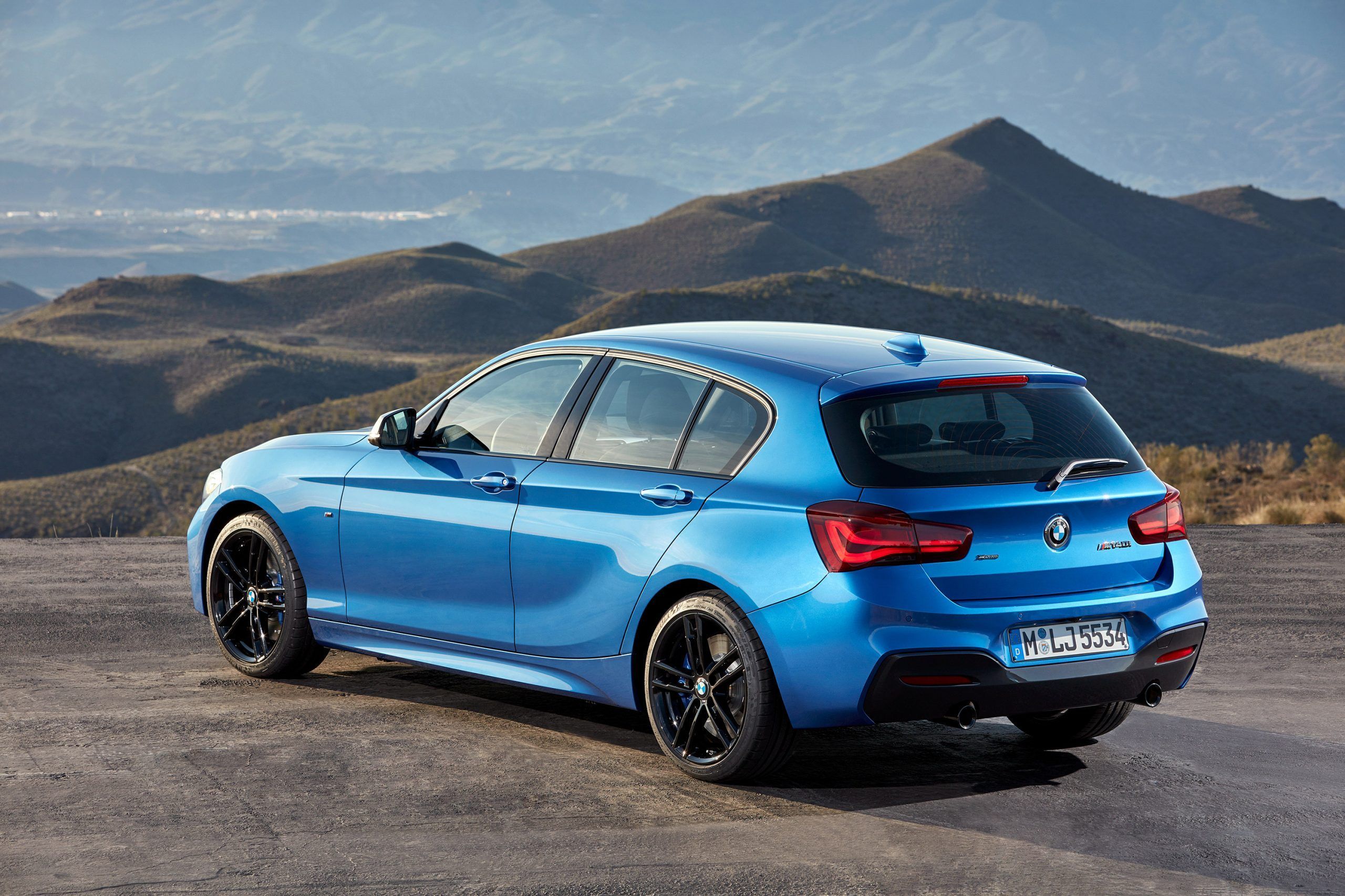 2560x1707 BMW M140i Wallpaper