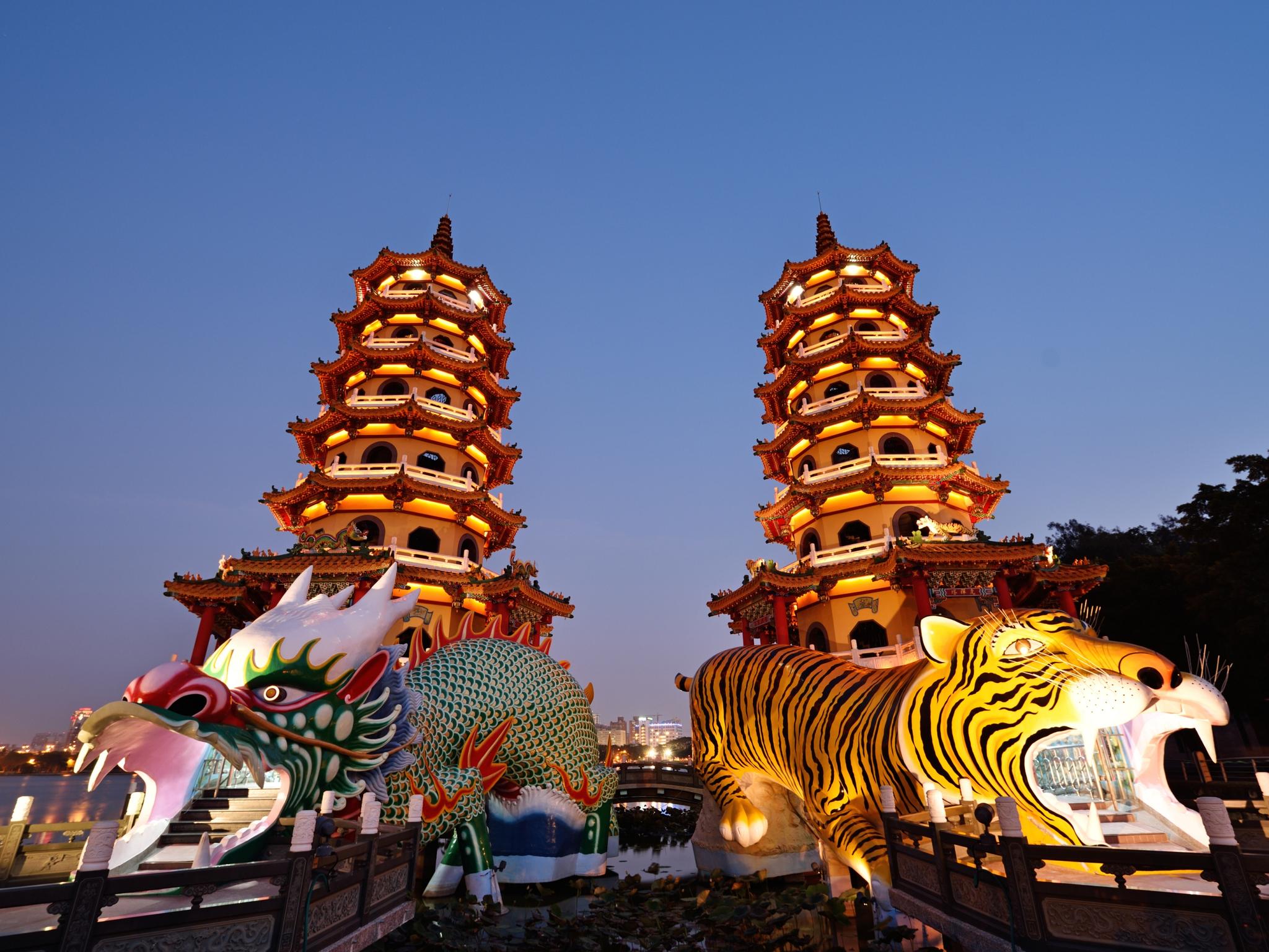 2048x1536 Kaohsiung: Harbour secrets