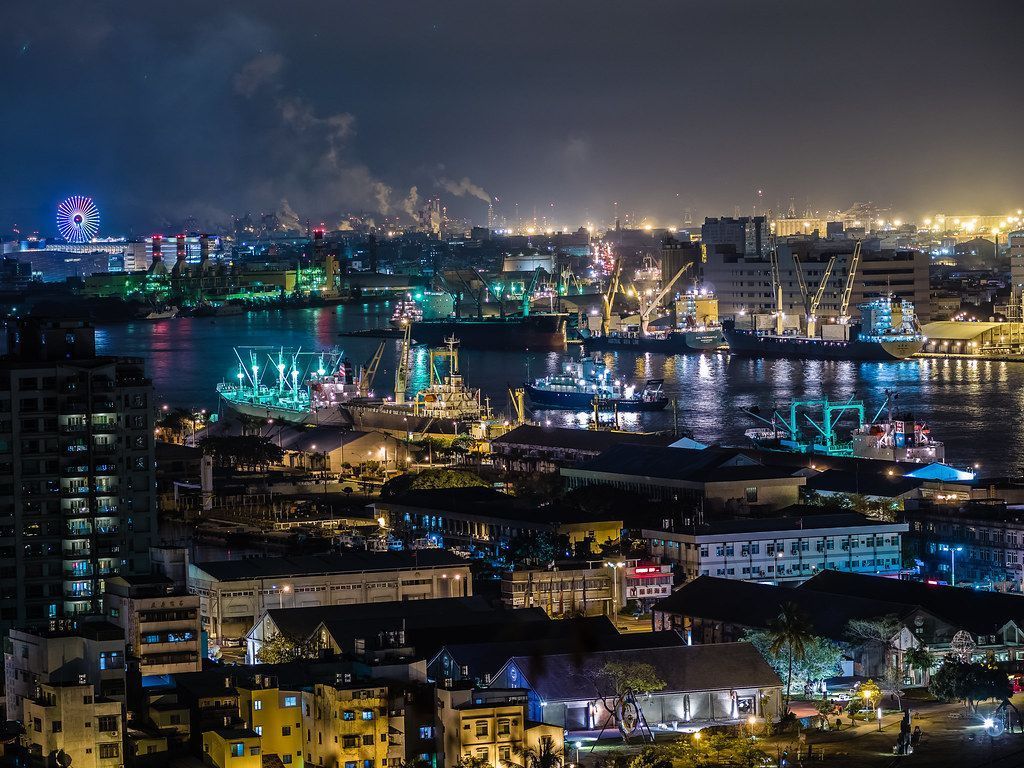 1024x768 largest harbor in Taiwan