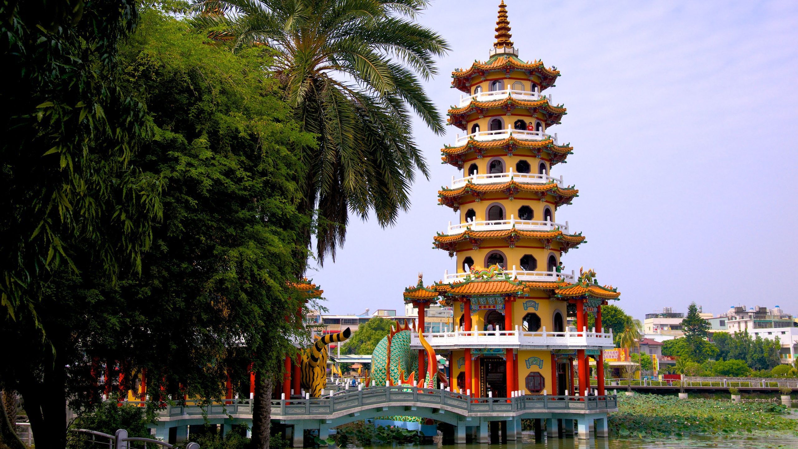 2560x1440 Fun Things to Do in Kaohsiung