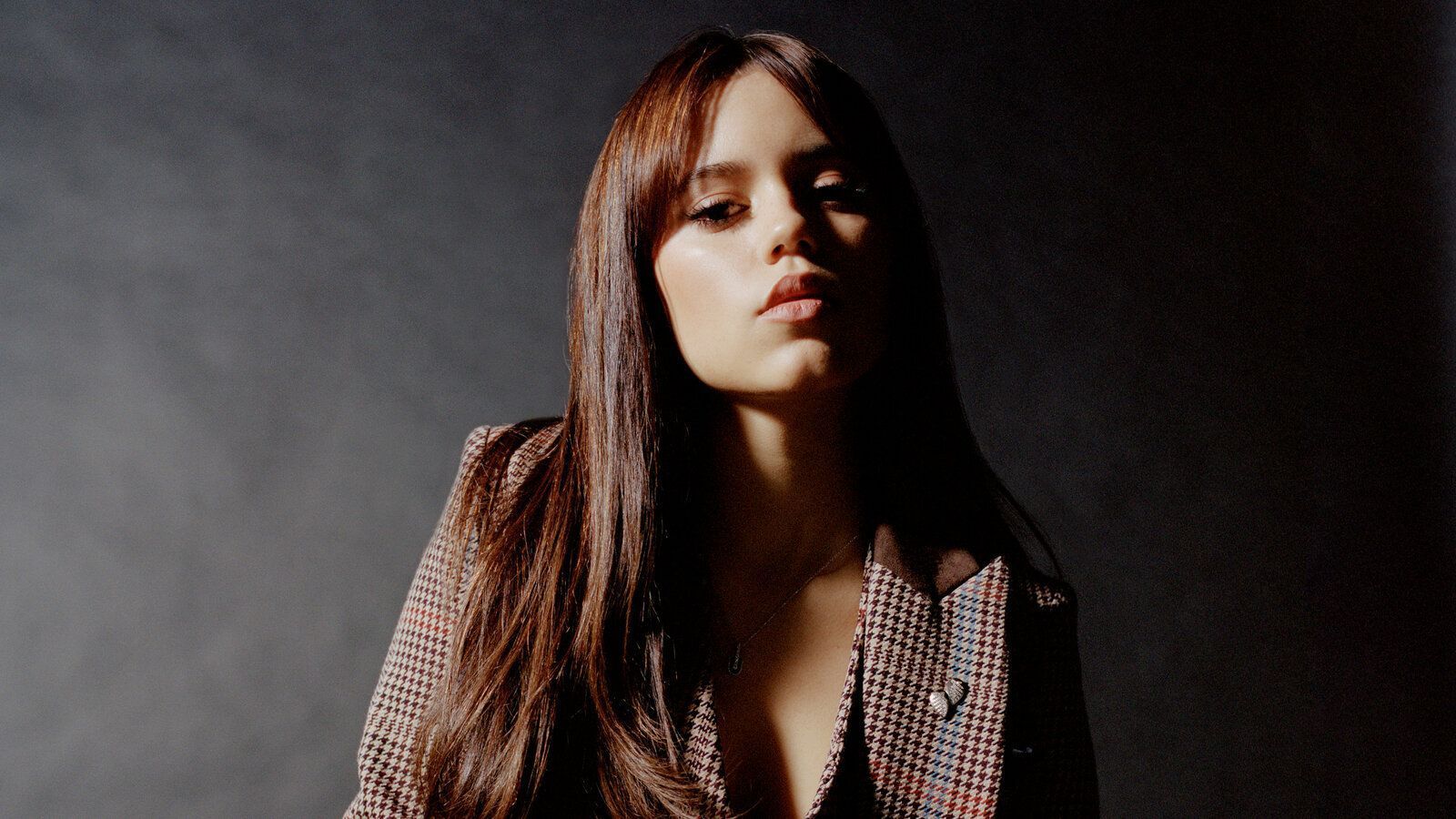 1600x900 Jenna Ortega Knows What Wednesday