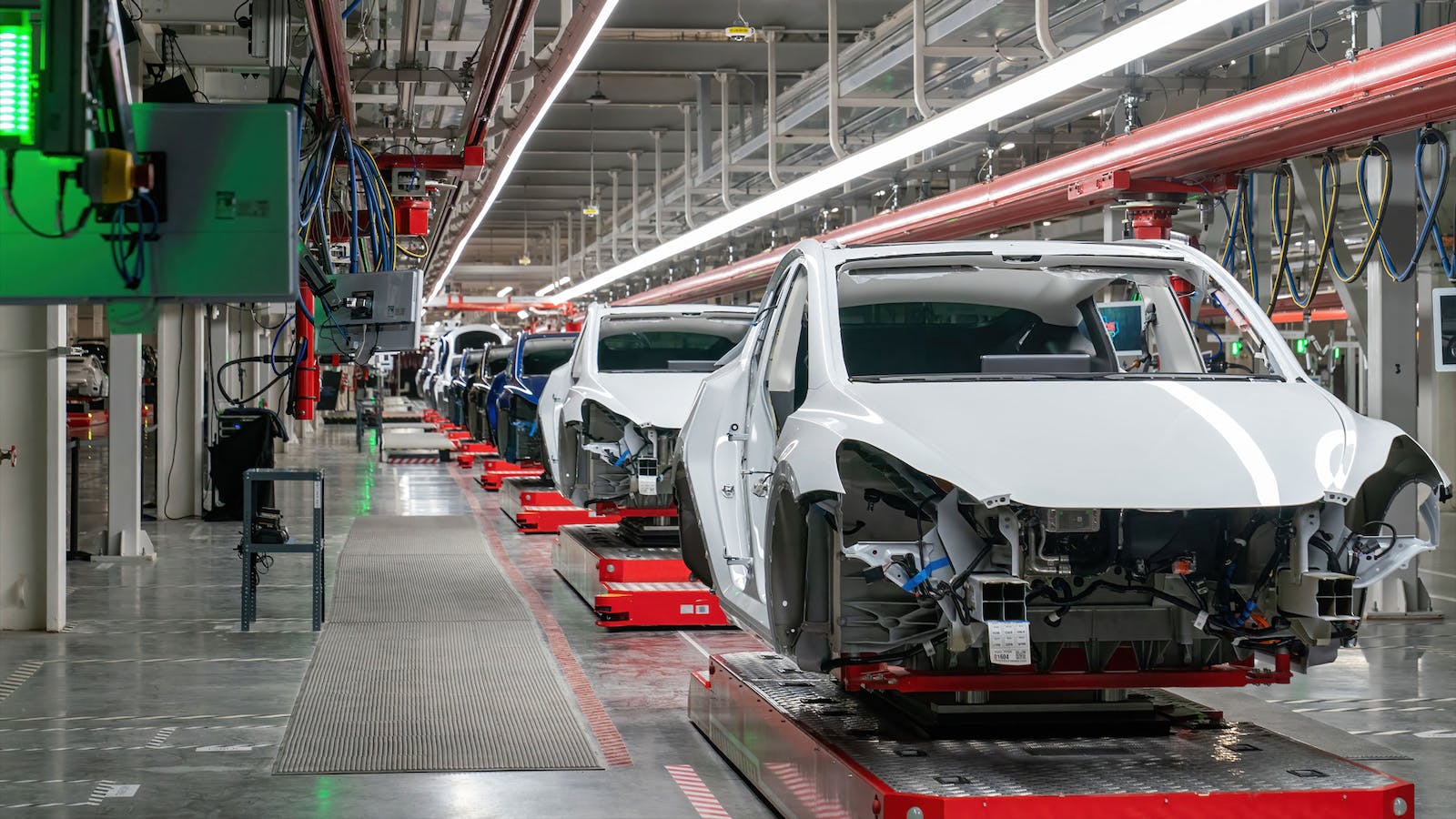 1600x900 At Tesla's Giant Texas Factory