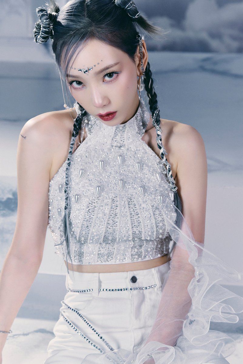 801x1200 Watch: Girls' Generation's Taeyeon Is Ethereal In Enchanting MV For “INVU” Comeback