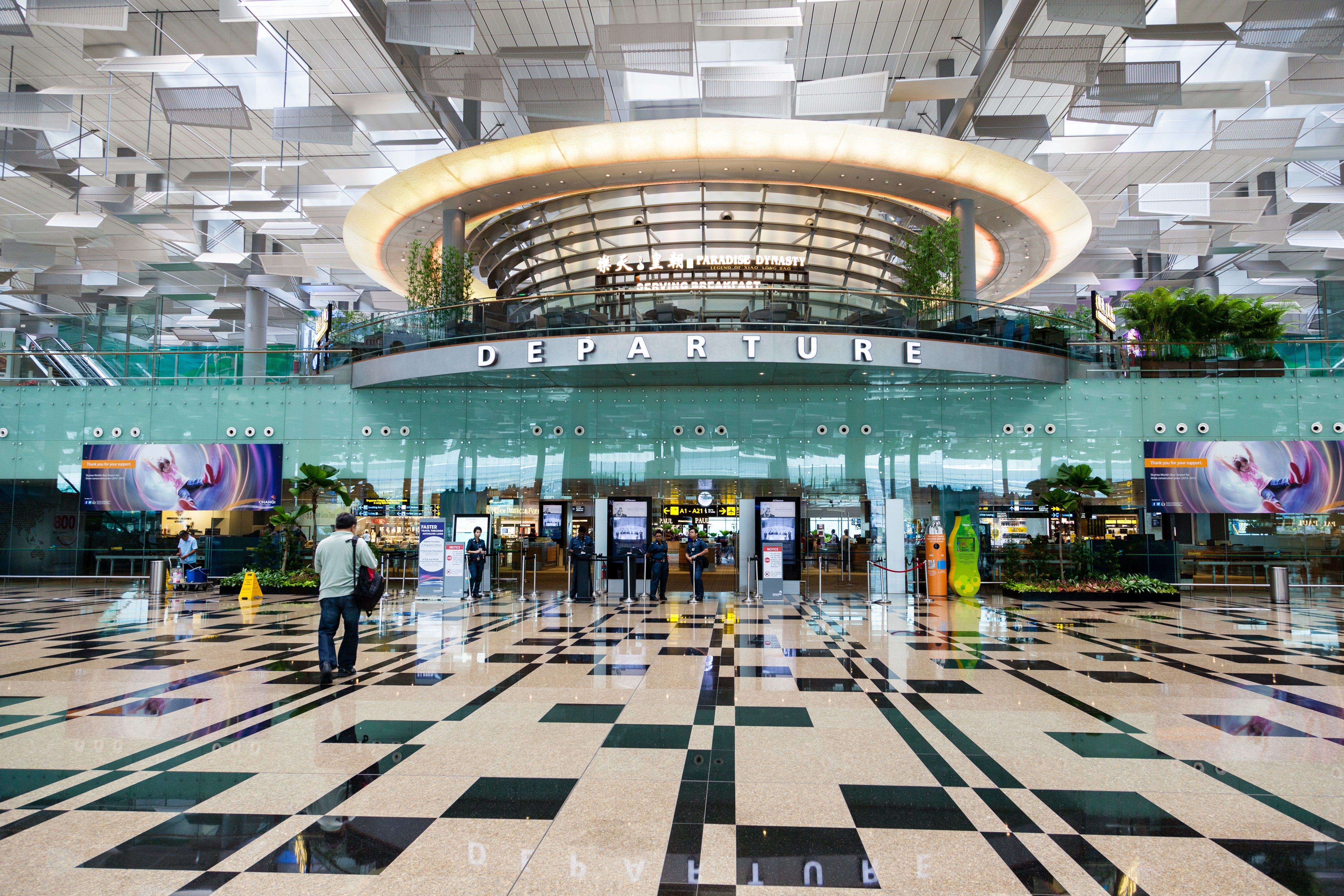 5386x3591 Singapore's Changi Airport Has Contactless Check In Kiosks And Cleaning Robots. Condé Nast Traveler
