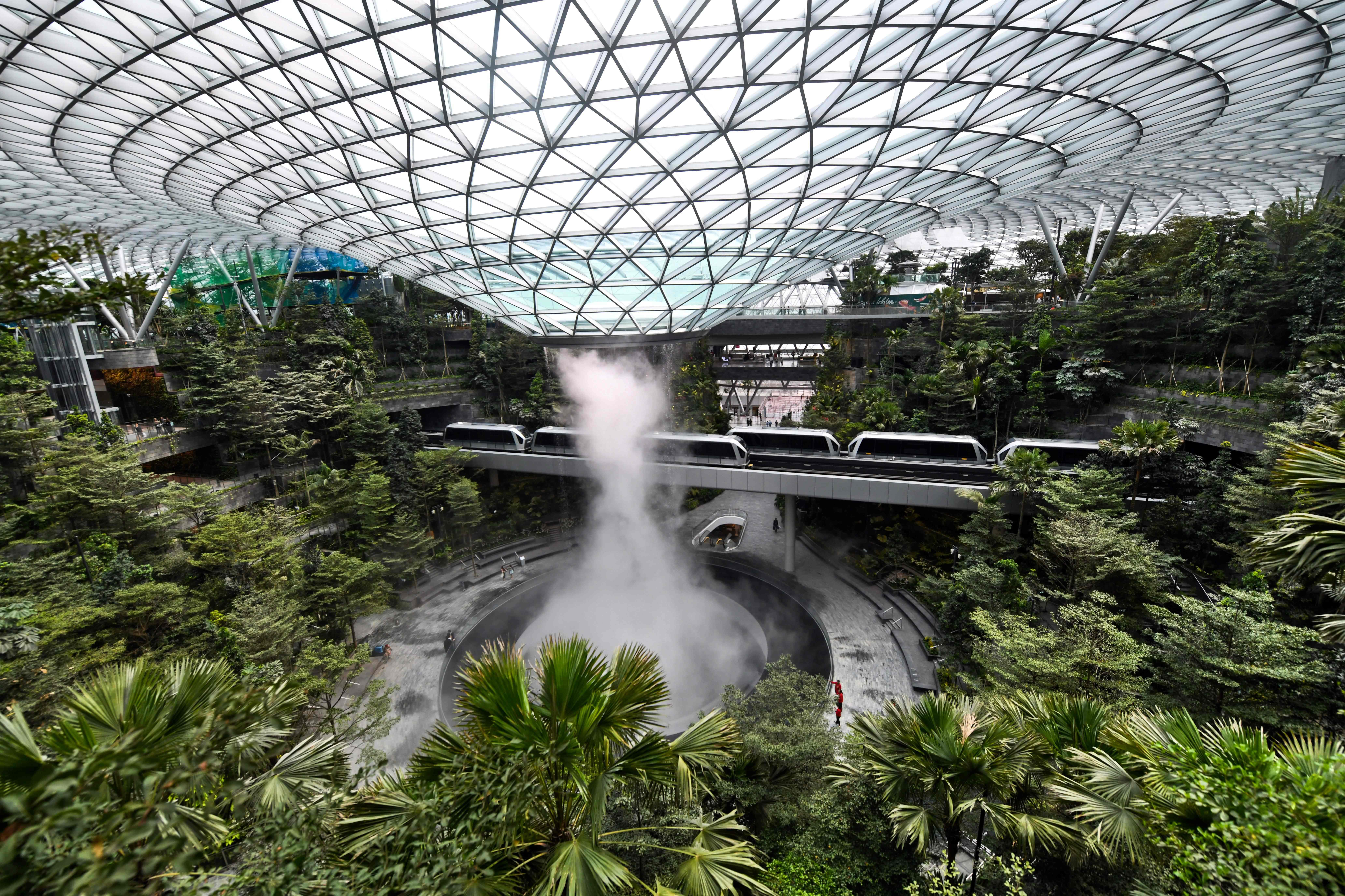 8256x5504 Changi Airport Jewel: Inside Singapore's new $1.3 billion destination