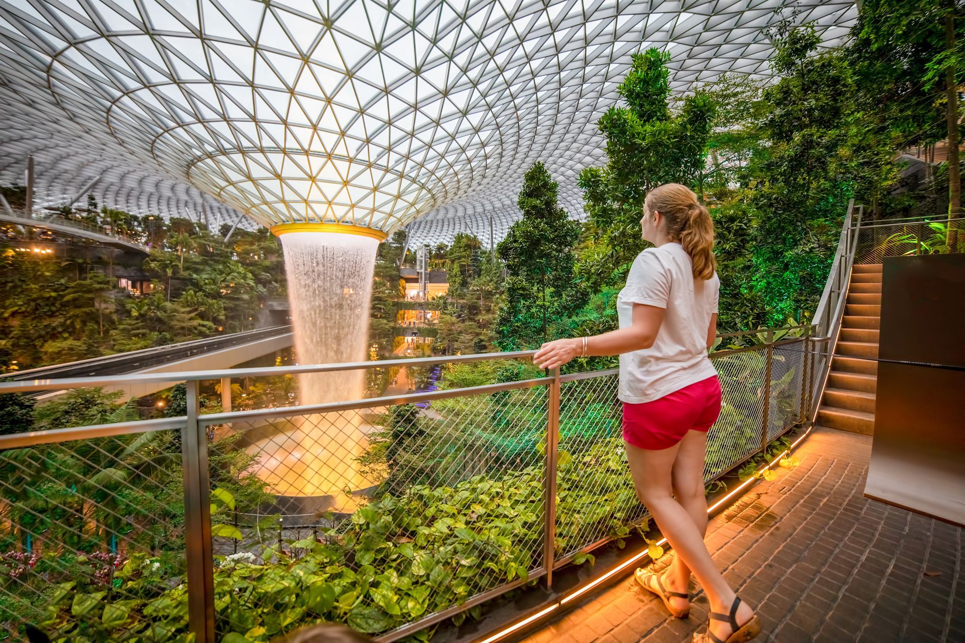 1920x1280 What to do at Singapore's Changi, the world's best airport