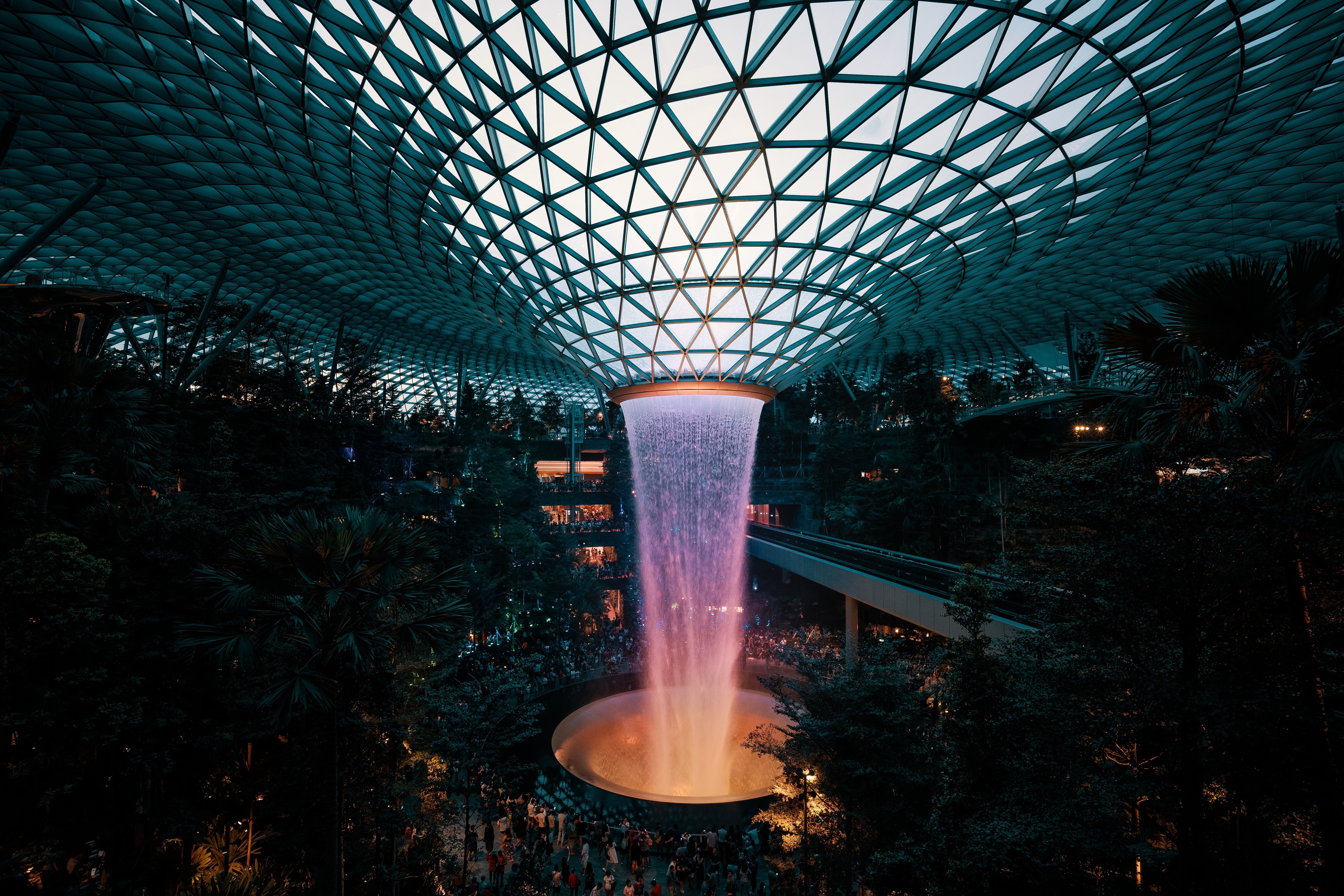 6000x4000 Singapore Airport- Jewel