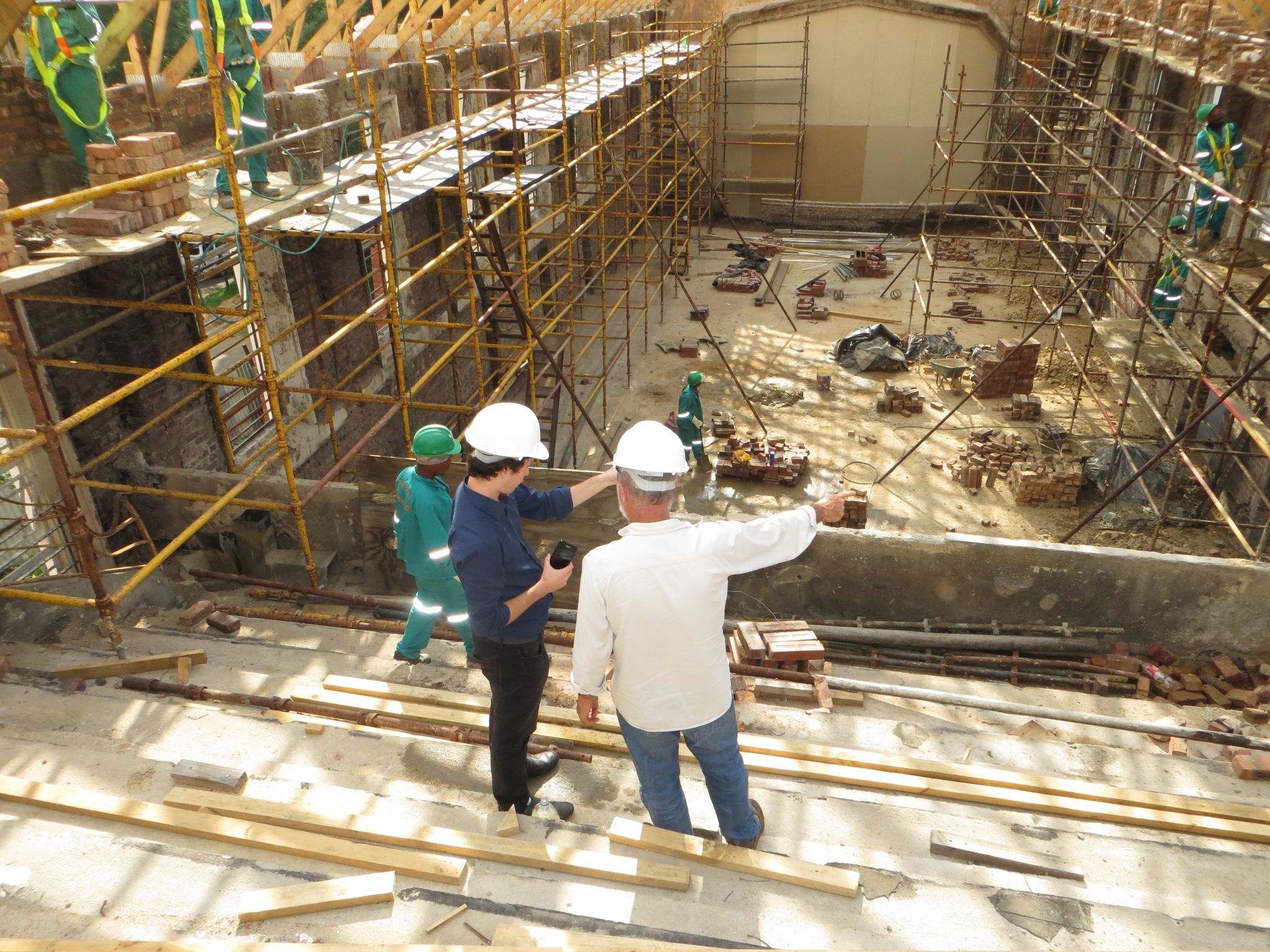 2048x1536 Innovative Construction Materials for Building a New Hospital