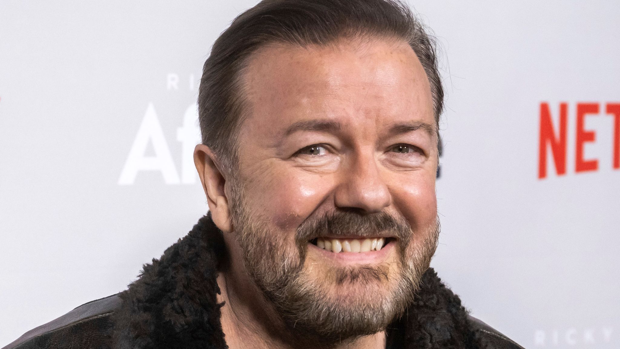 2048x1152 Ricky Gervais jokes 'roll on death' after falling ill during tour reveals bizarre symptom. Ents & Arts News