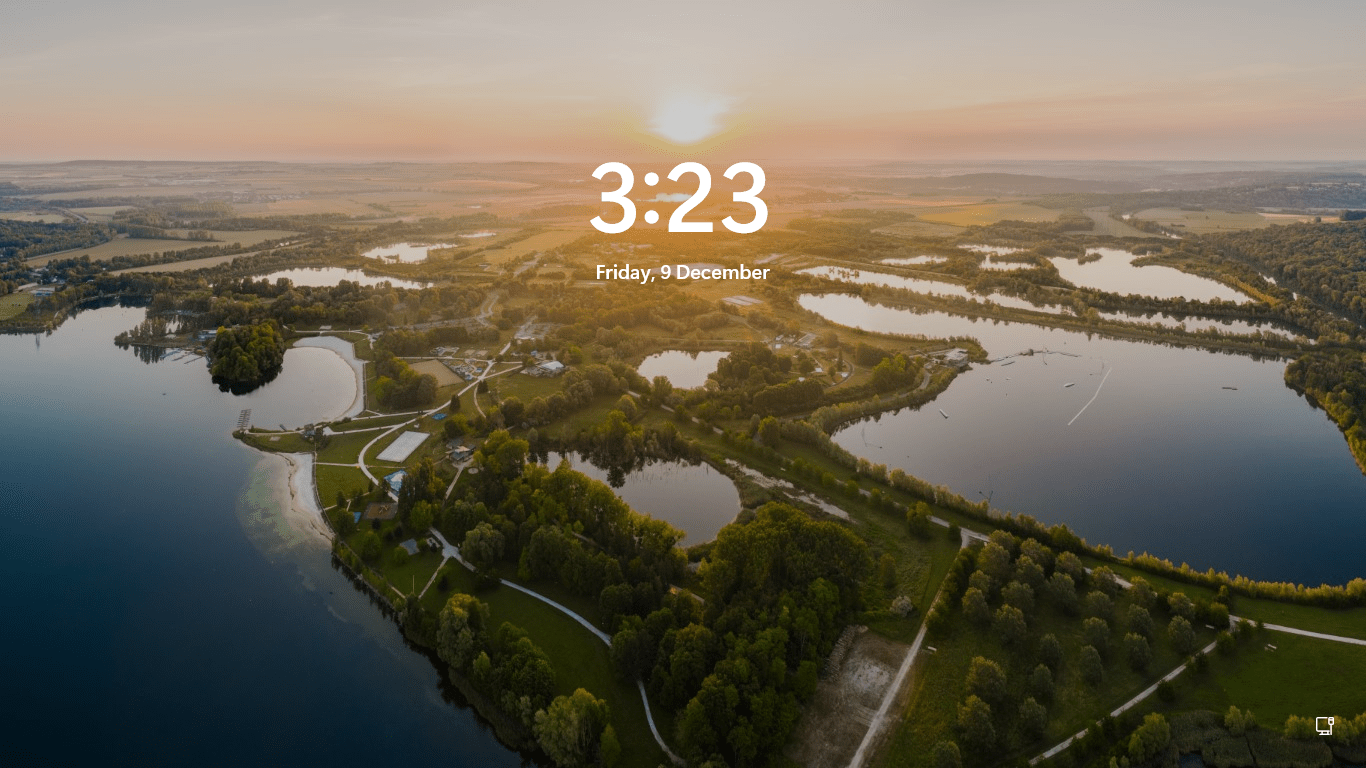 1366x768 Windows 11 lock screen.png