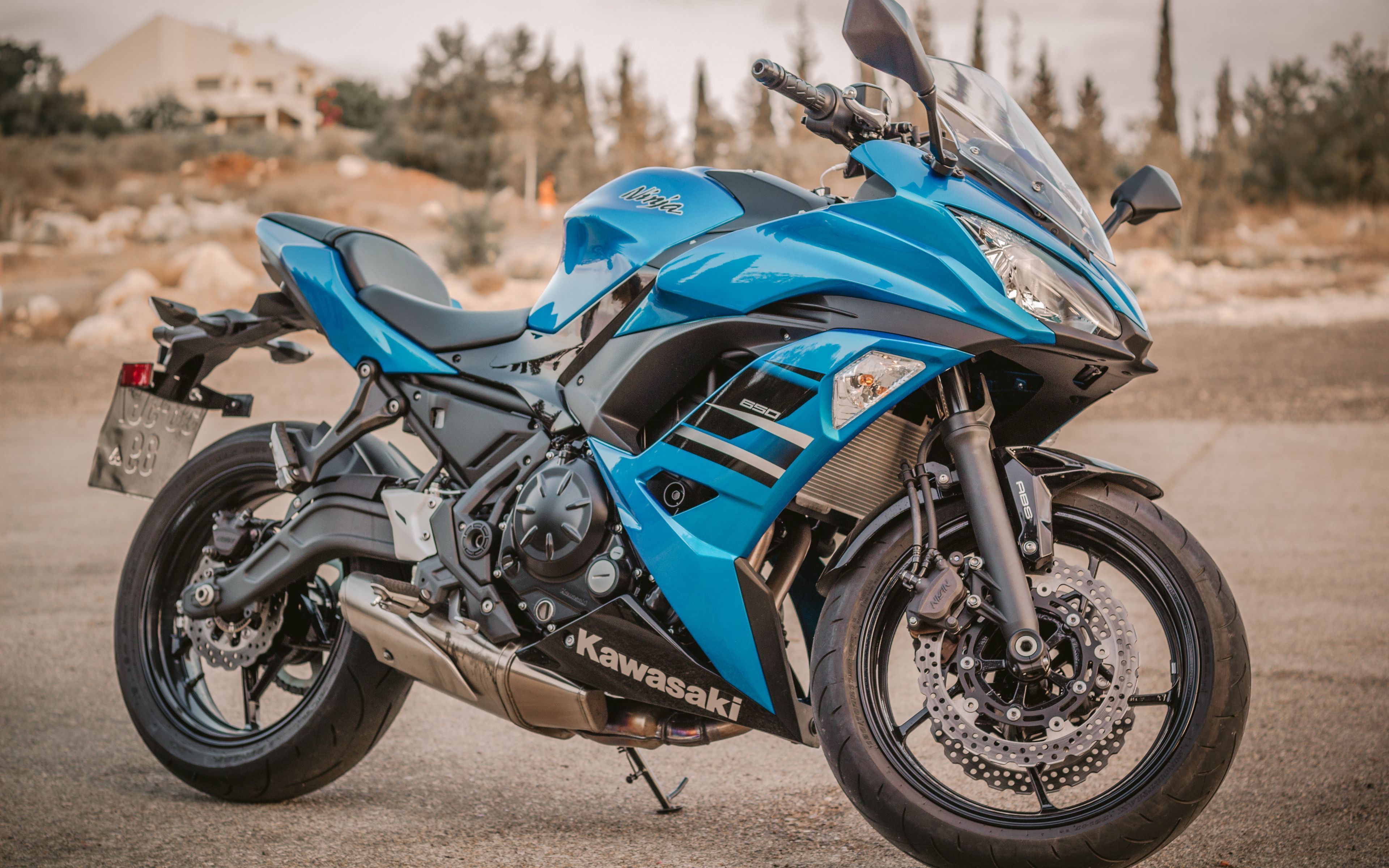 3840x2400 Download wallpaper 3840x2400 kawasaki, motorcycle, bike, engine 4k ultra HD 16:10 HD background