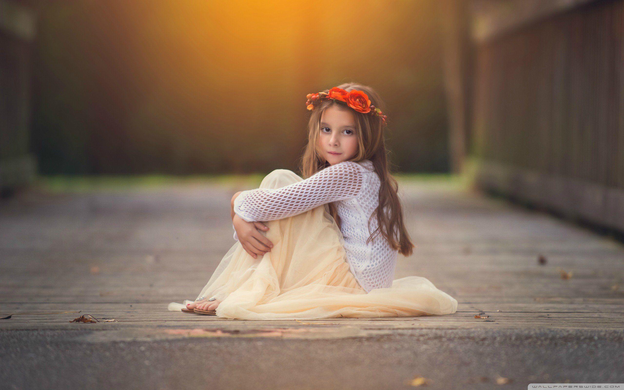 2560x1600 Little Beautiful Angel HD wallpaper
