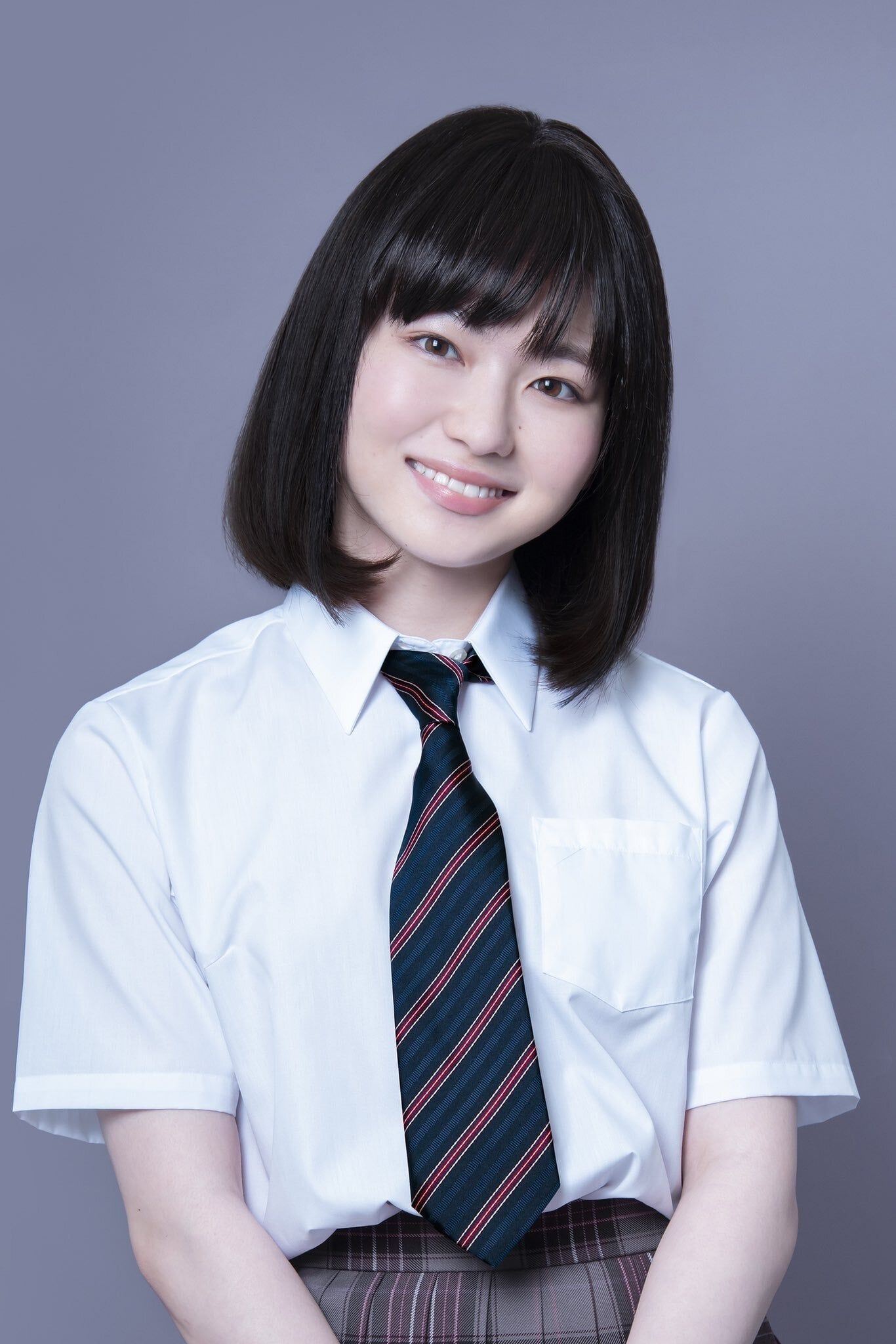1366x2048 Anna Yamada Wallpaper