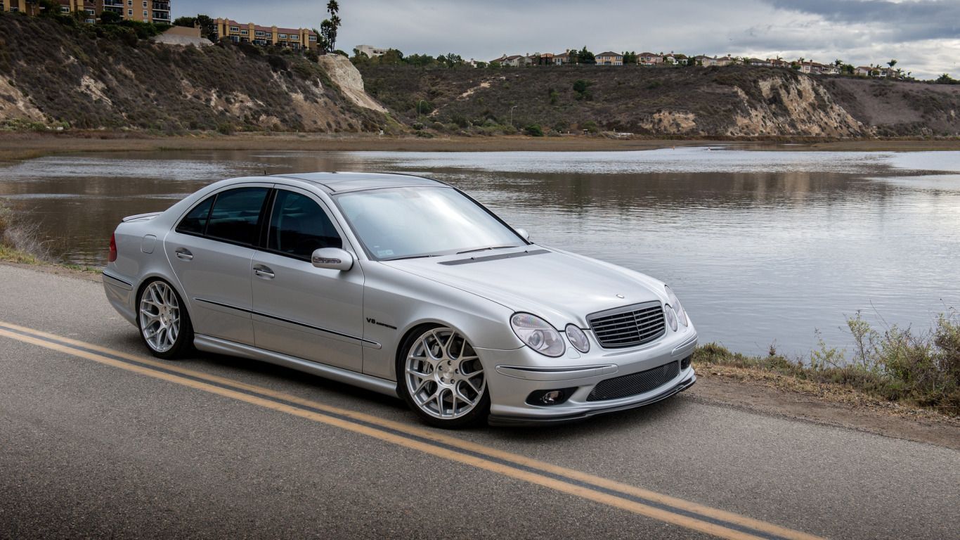1366x768 Download Wallpaper Silver, Silver, Mercedes, Mercedes, Amg, E Class, E Section Mercedes In Resolution 1366x768