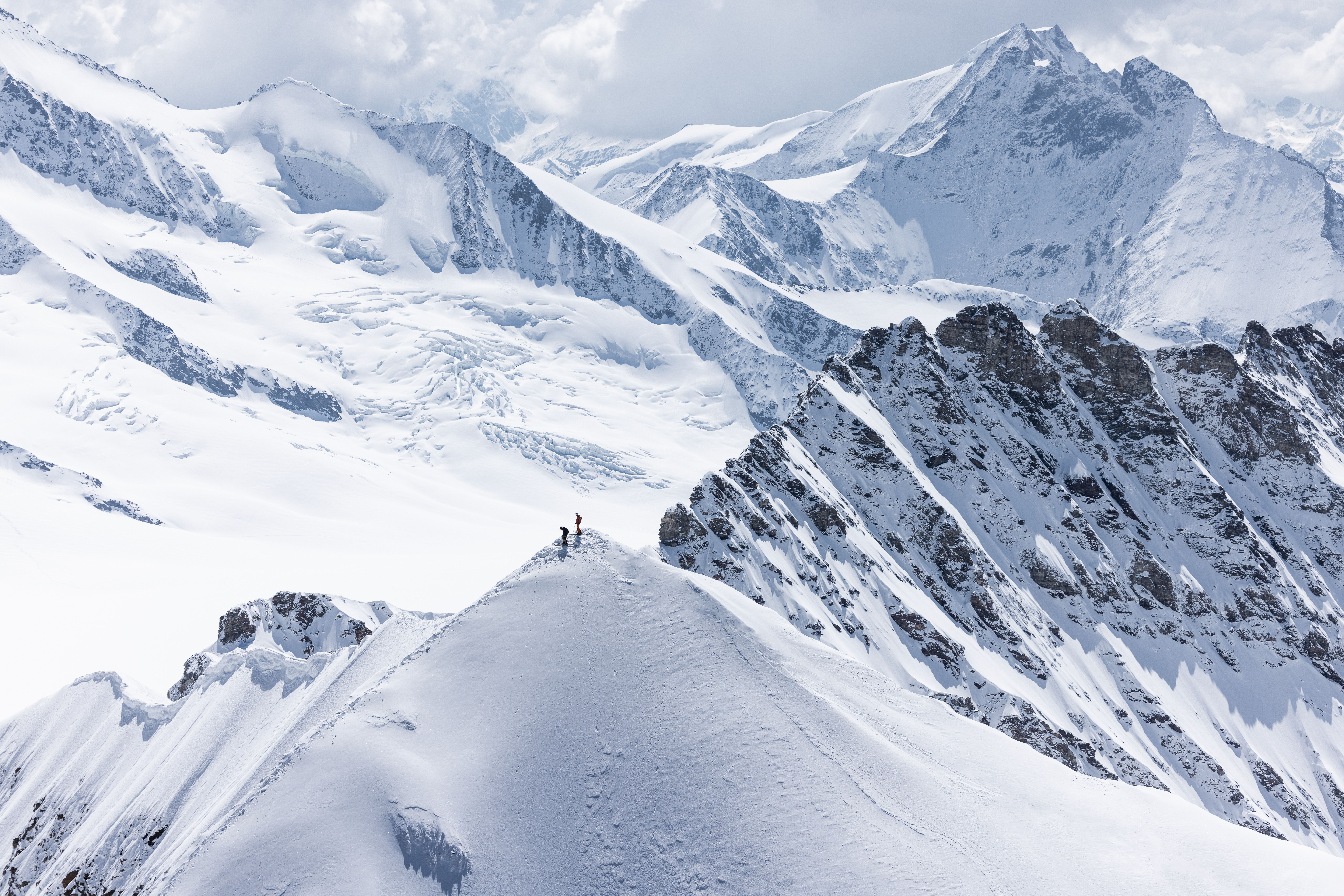 8192x5464 MAMMUT EIGER FREE