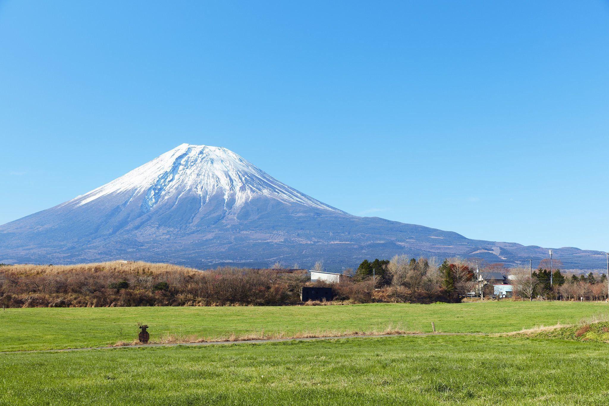 2048x1365 Mount Fuji wallpaper HD