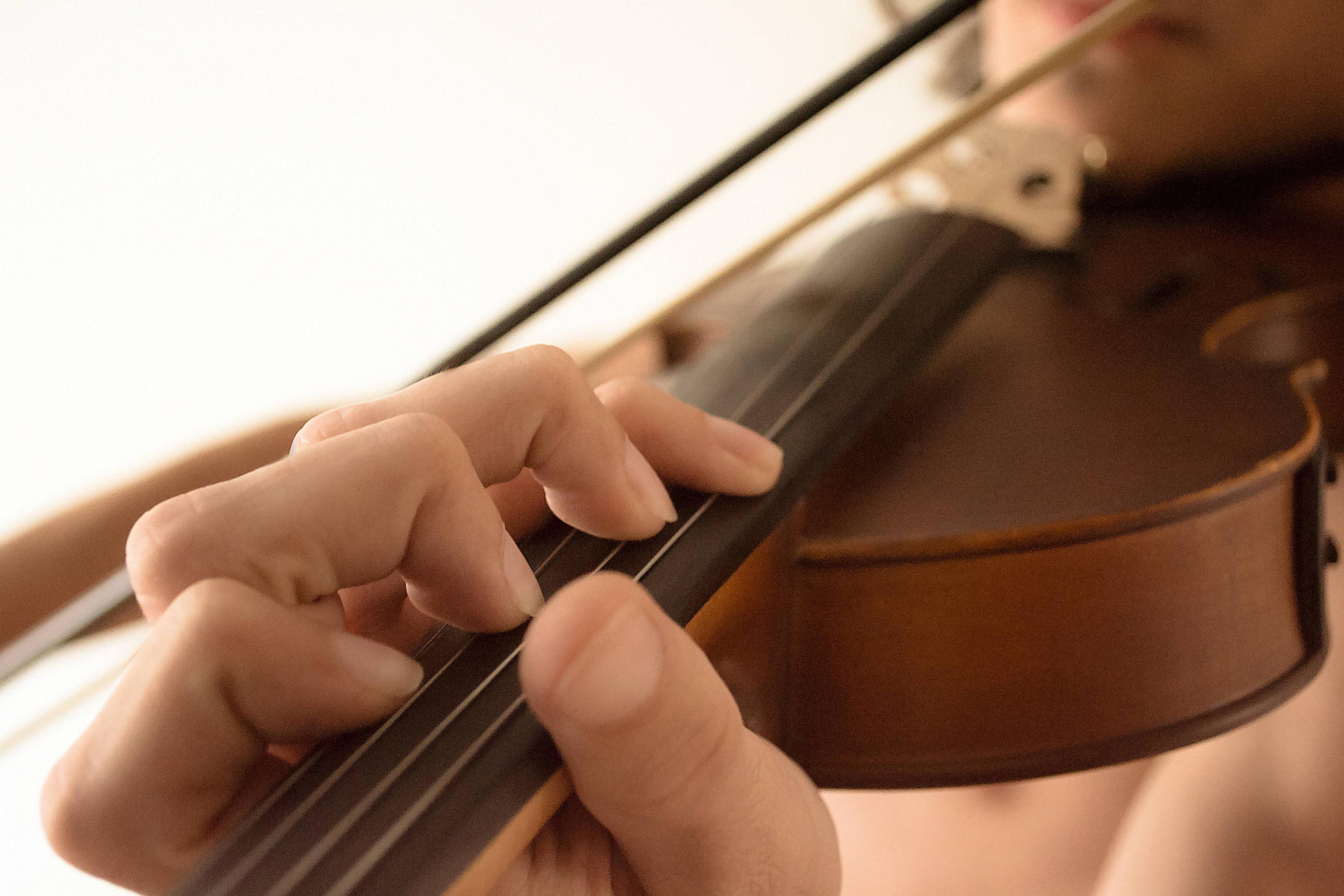 3686x2458 Violin Wallpaper