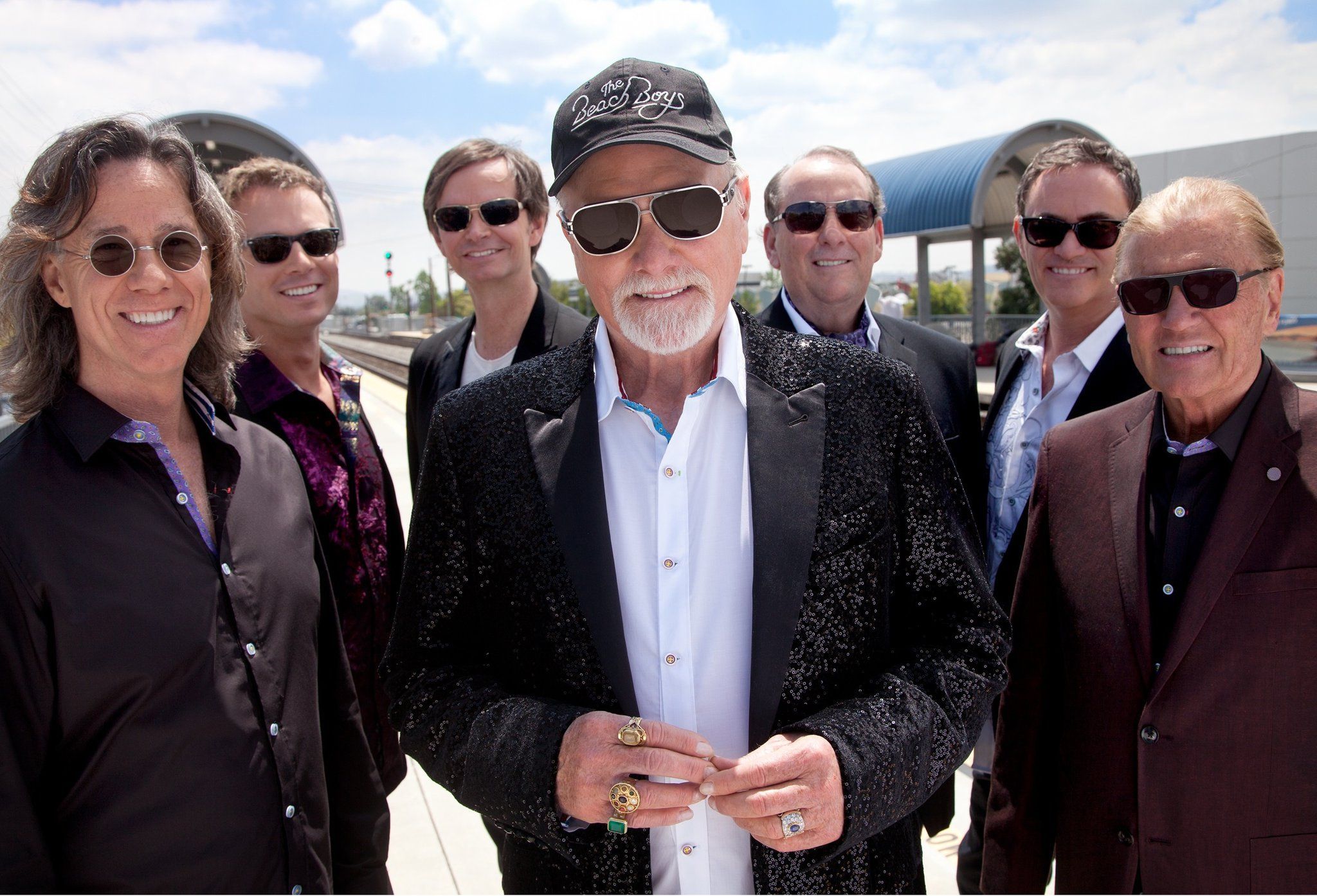 2048x1394 Mike Love steers the Beach Boys back to
