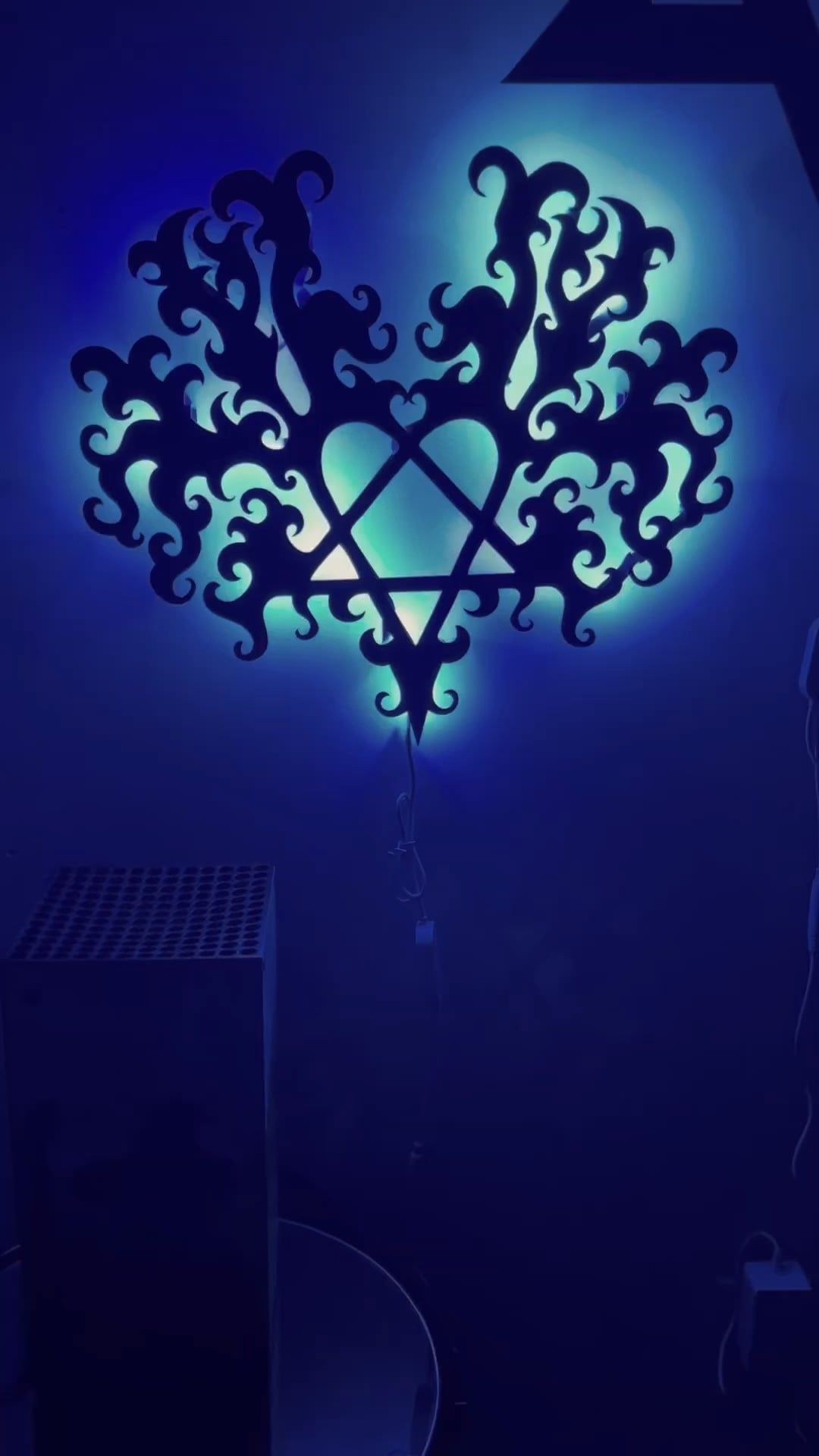 1080x1920 Metal Heartagram made
