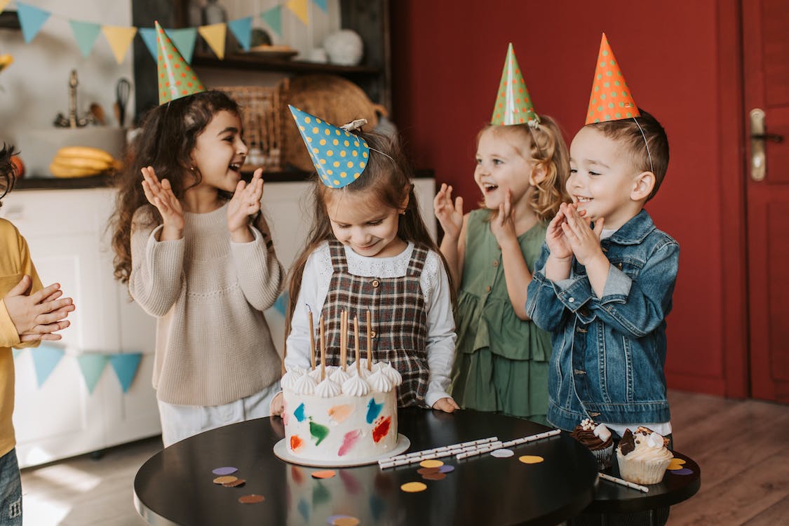 1125x750 Free of baby photo