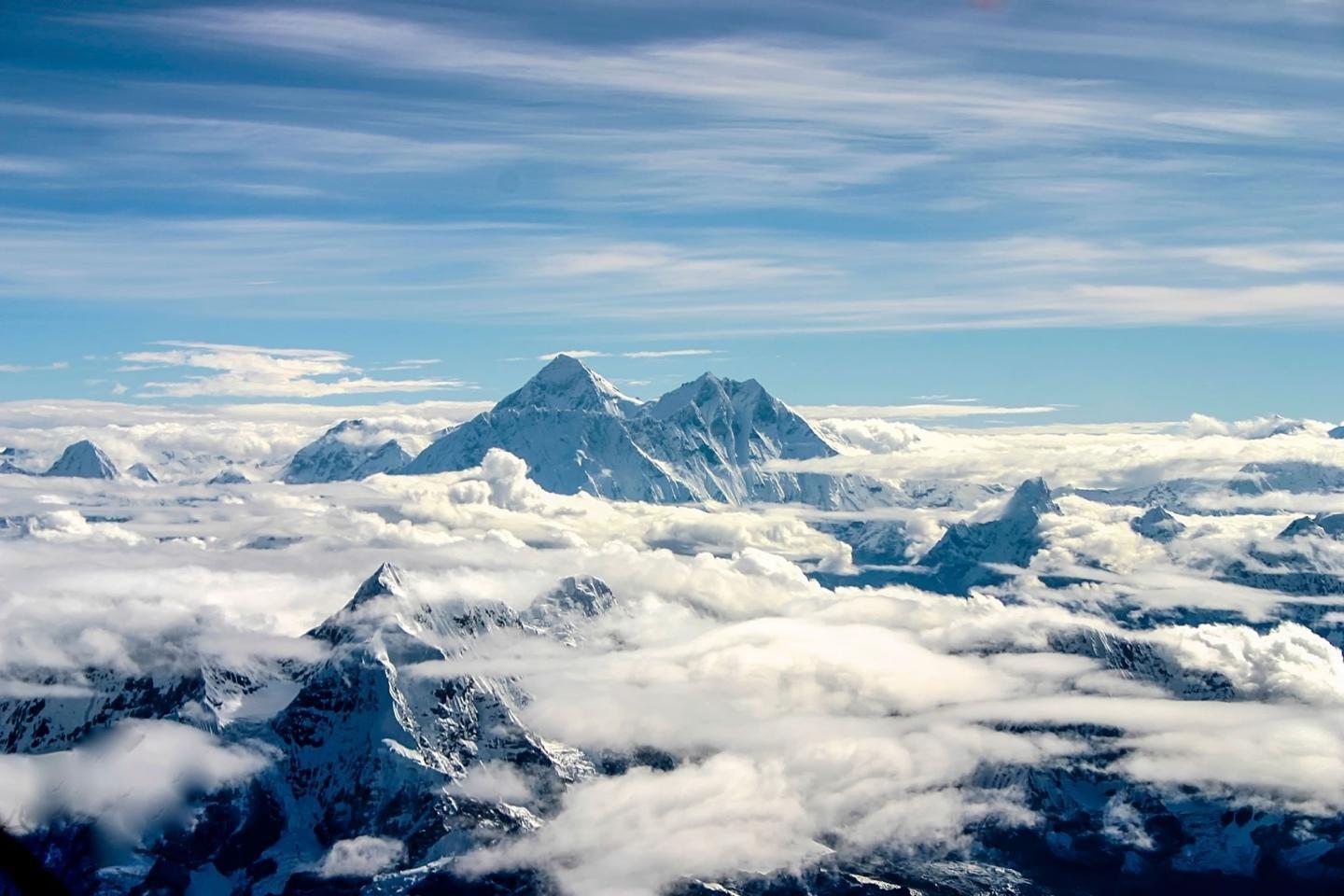 1440x960 Mount Everest wallpaper HD for desktop background